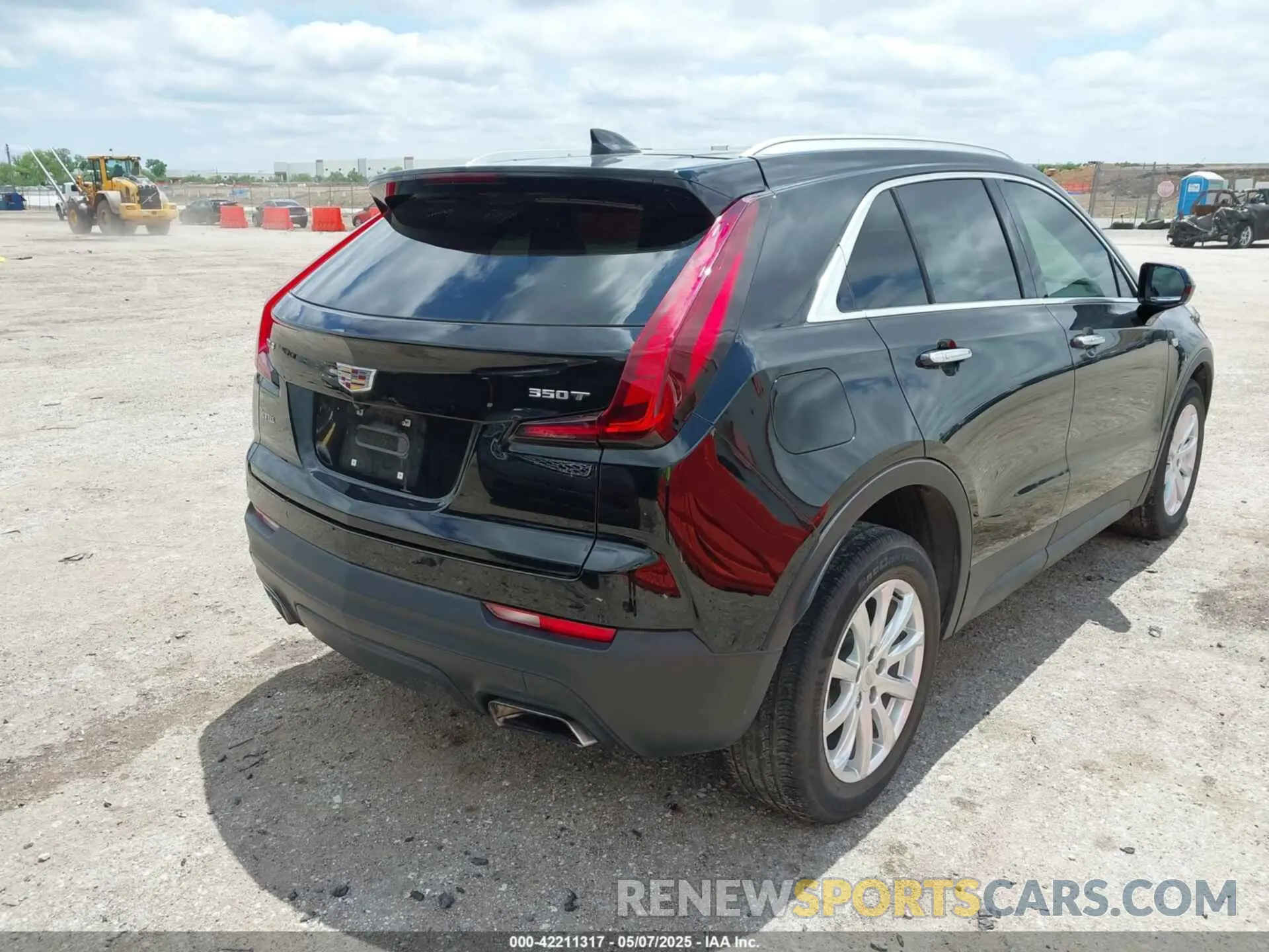 4 Photograph of a damaged car 1GYAZAR4XLF146598 CADILLAC XT4 2020