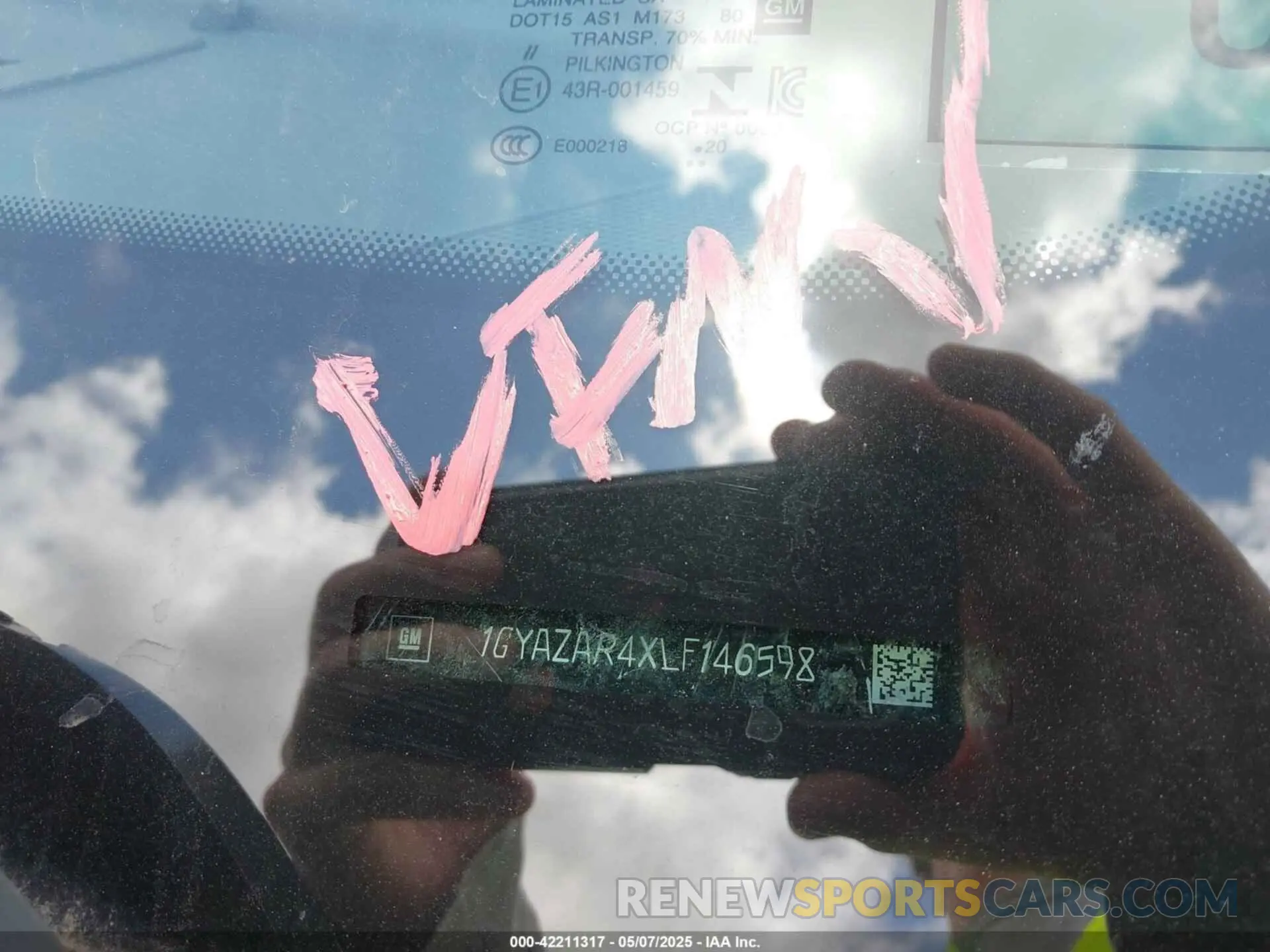 9 Photograph of a damaged car 1GYAZAR4XLF146598 CADILLAC XT4 2020