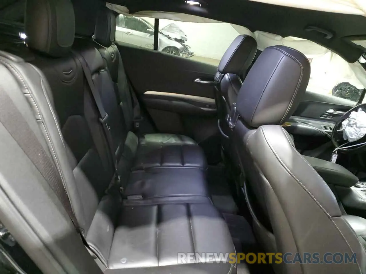 11 Photograph of a damaged car 1GYFZCR41LF064051 CADILLAC XT4 2020