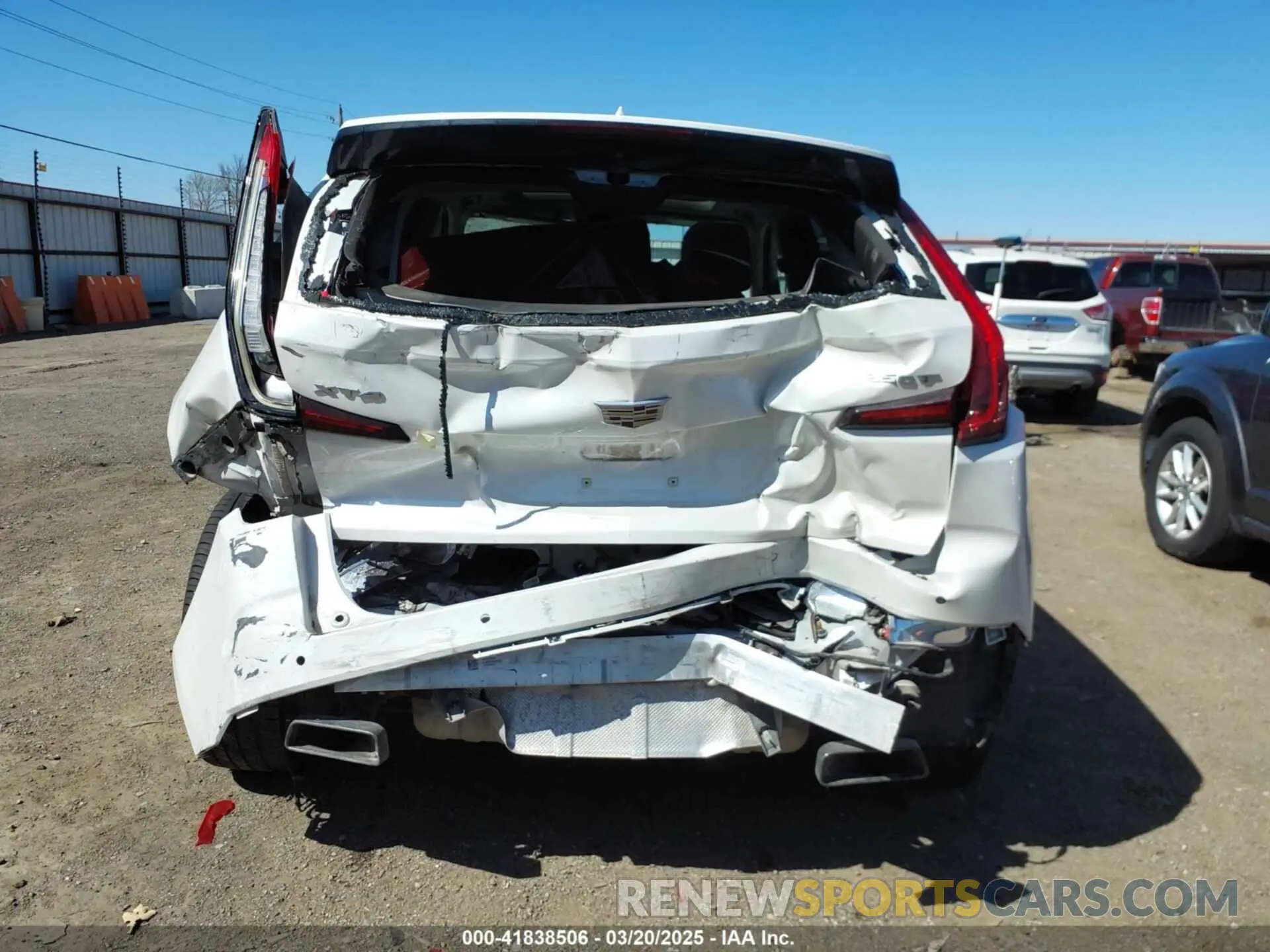 17 Photograph of a damaged car 1GYFZCR41LF115094 CADILLAC XT4 2020