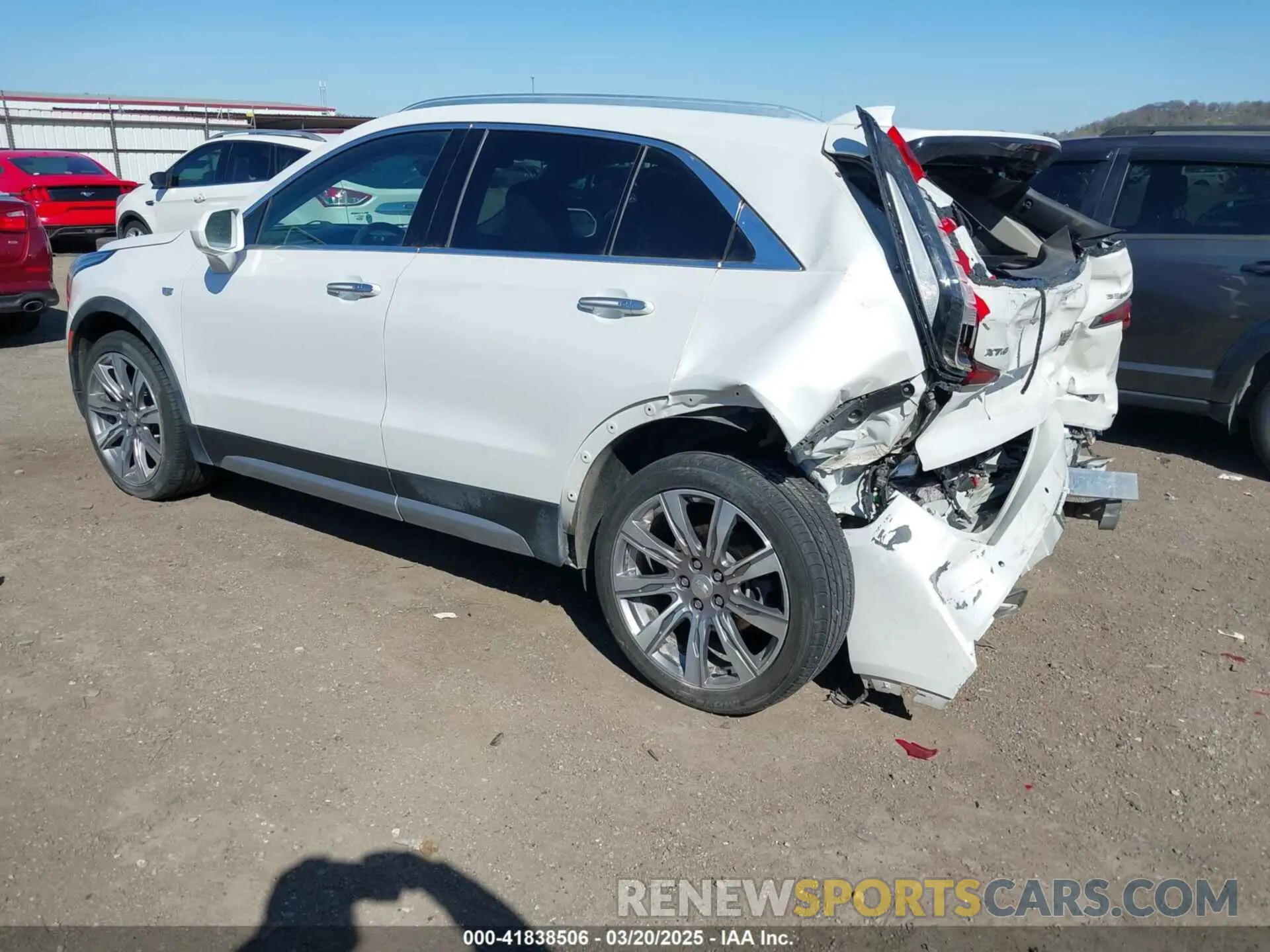 3 Photograph of a damaged car 1GYFZCR41LF115094 CADILLAC XT4 2020