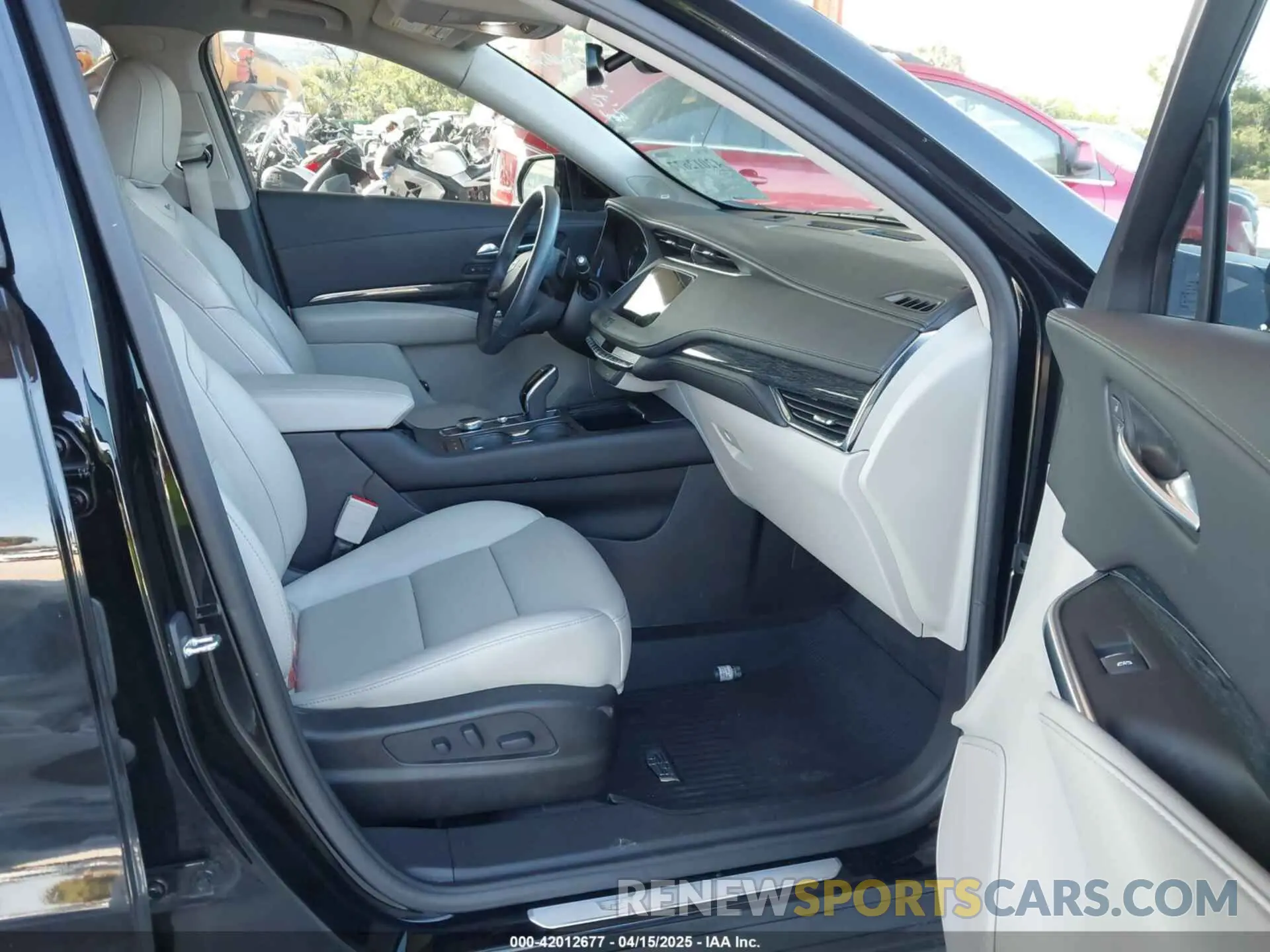 5 Photograph of a damaged car 1GYFZCR42LF144359 CADILLAC XT4 2020