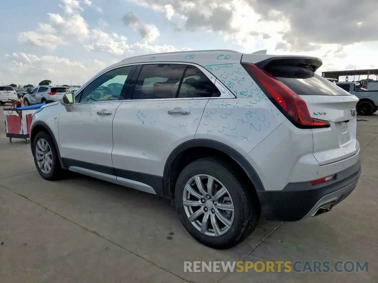 2 Photograph of a damaged car 1GYFZCR44LF113629 CADILLAC XT4 2020