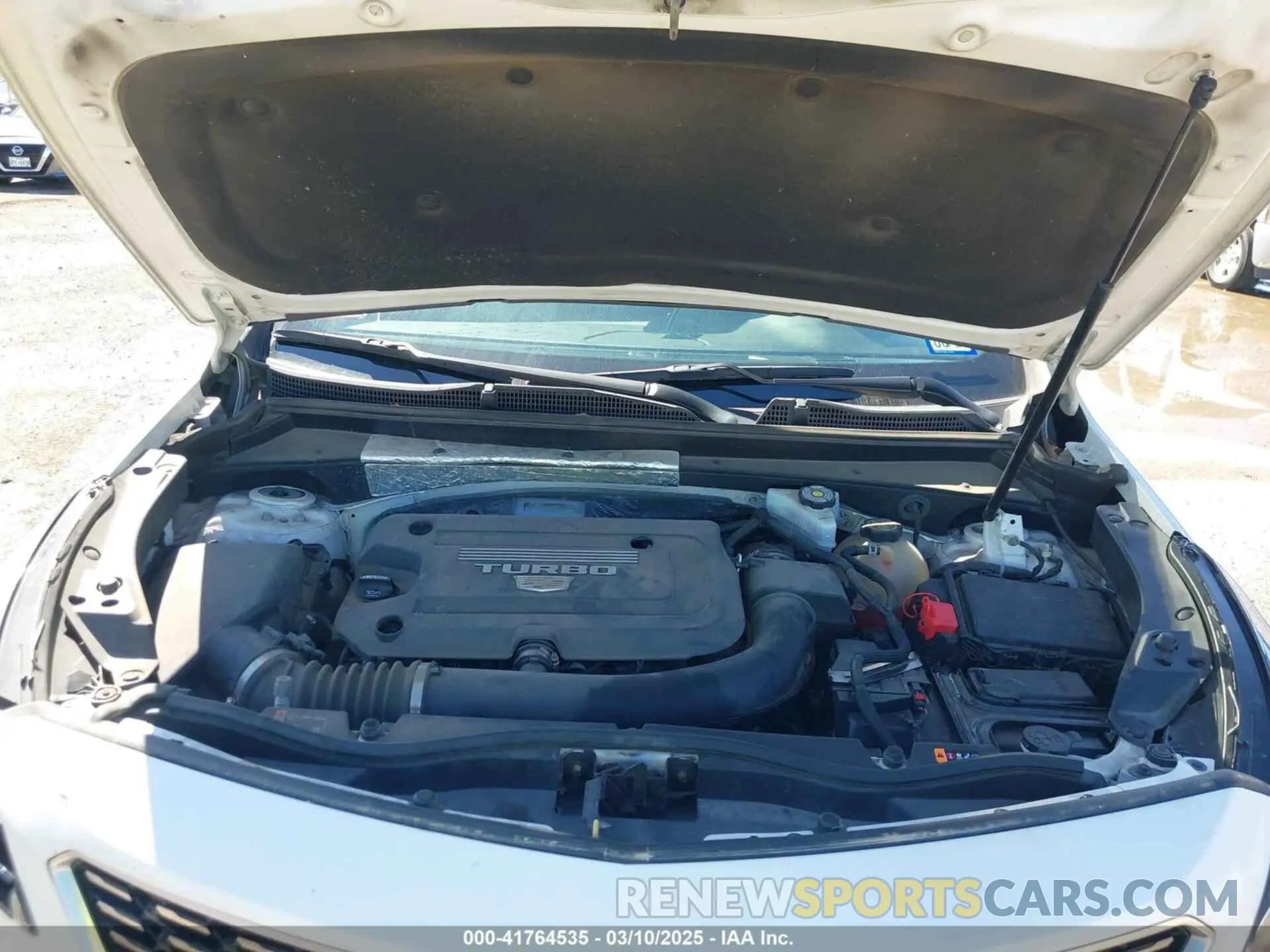 10 Photograph of a damaged car 1GYFZCR45LF138622 CADILLAC XT4 2020