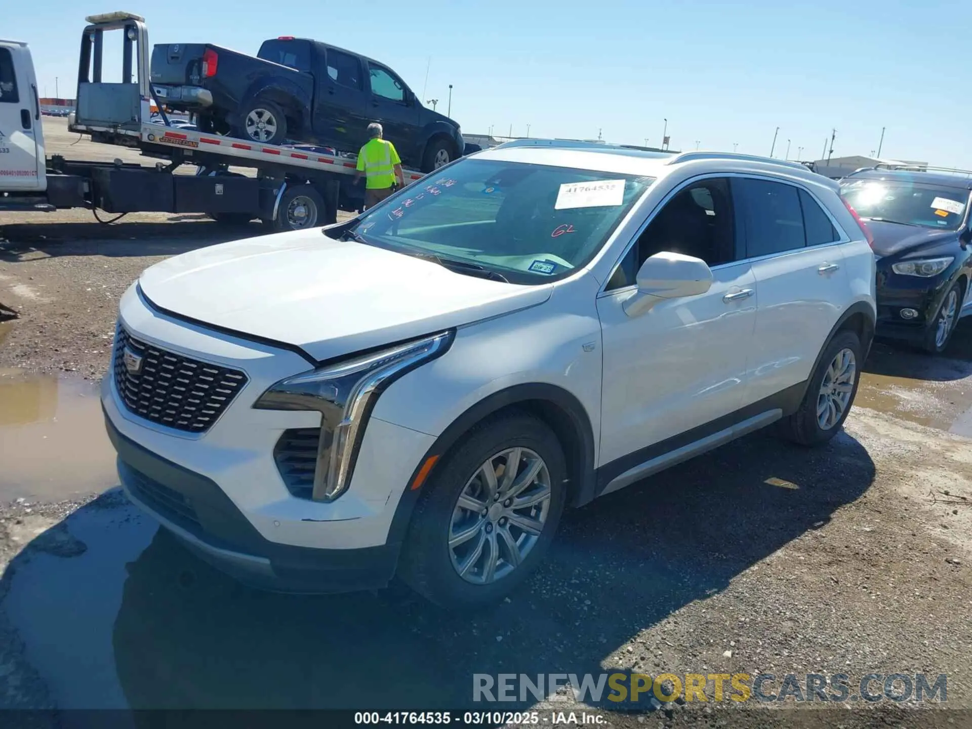 14 Photograph of a damaged car 1GYFZCR45LF138622 CADILLAC XT4 2020