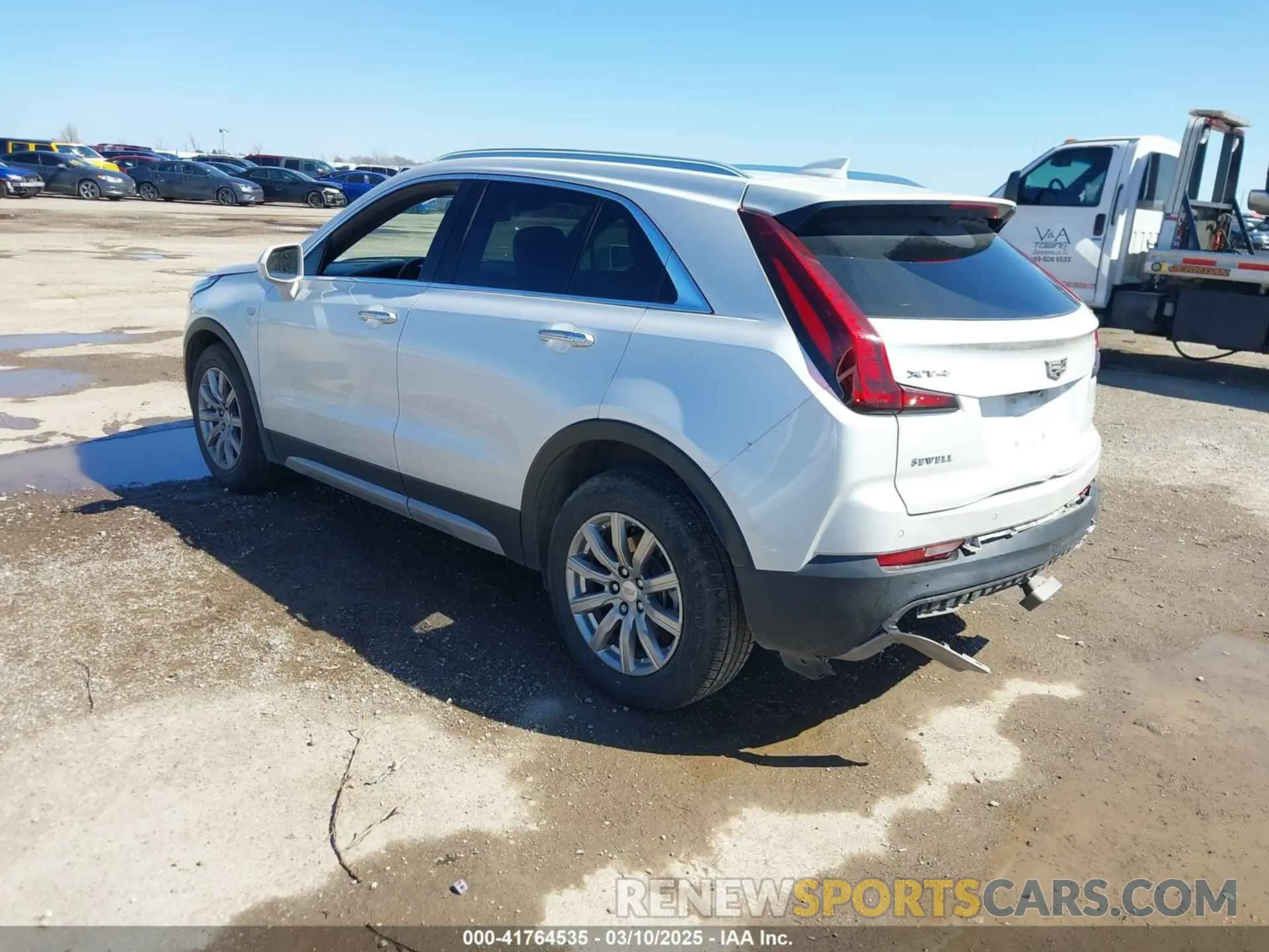 3 Photograph of a damaged car 1GYFZCR45LF138622 CADILLAC XT4 2020