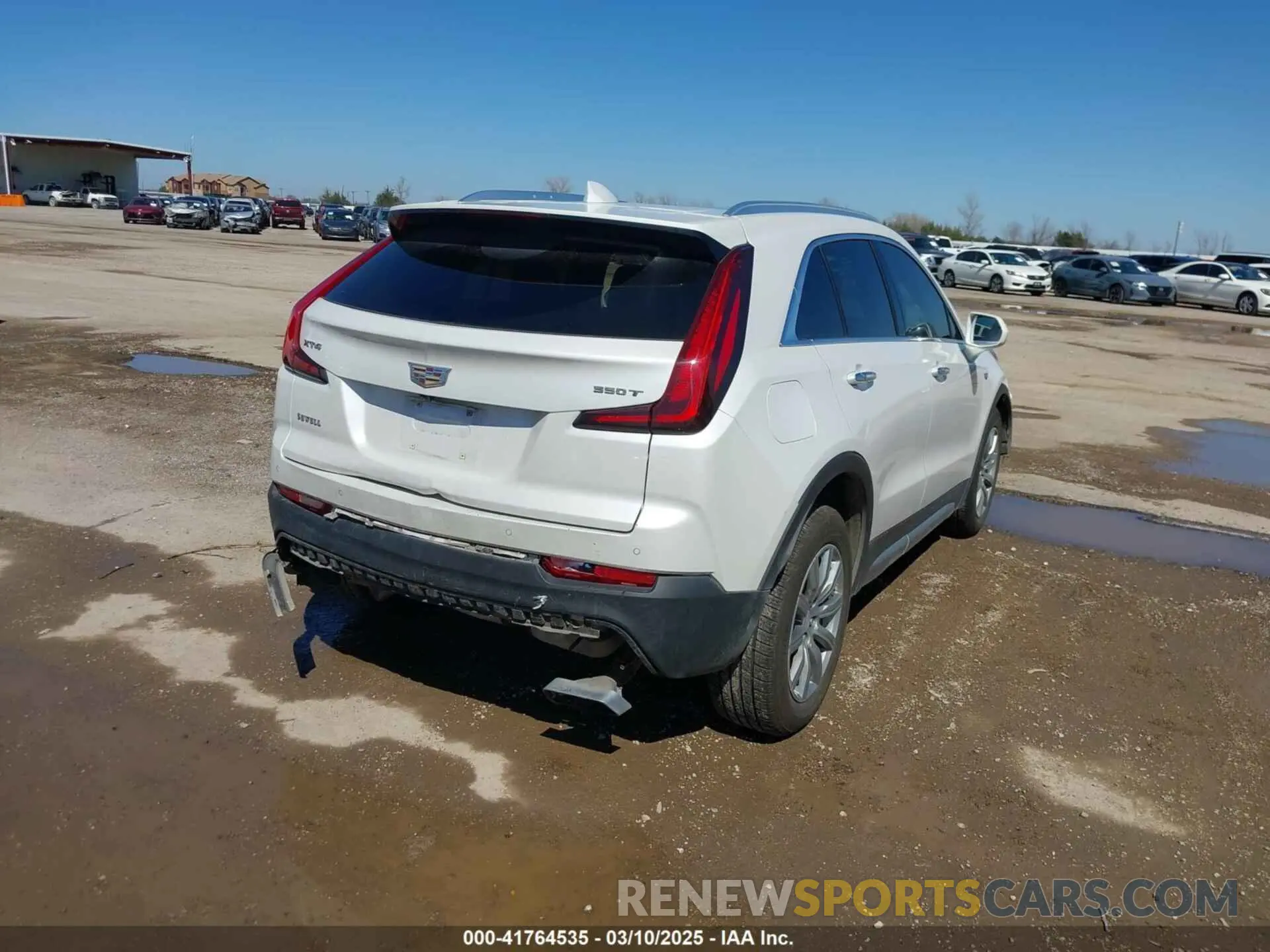 4 Photograph of a damaged car 1GYFZCR45LF138622 CADILLAC XT4 2020
