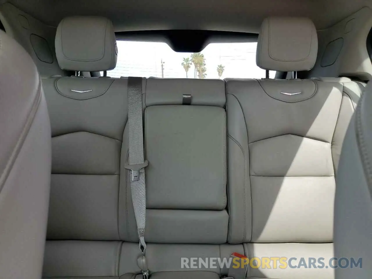 10 Photograph of a damaged car 1GYFZCR46LF112188 CADILLAC XT4 2020
