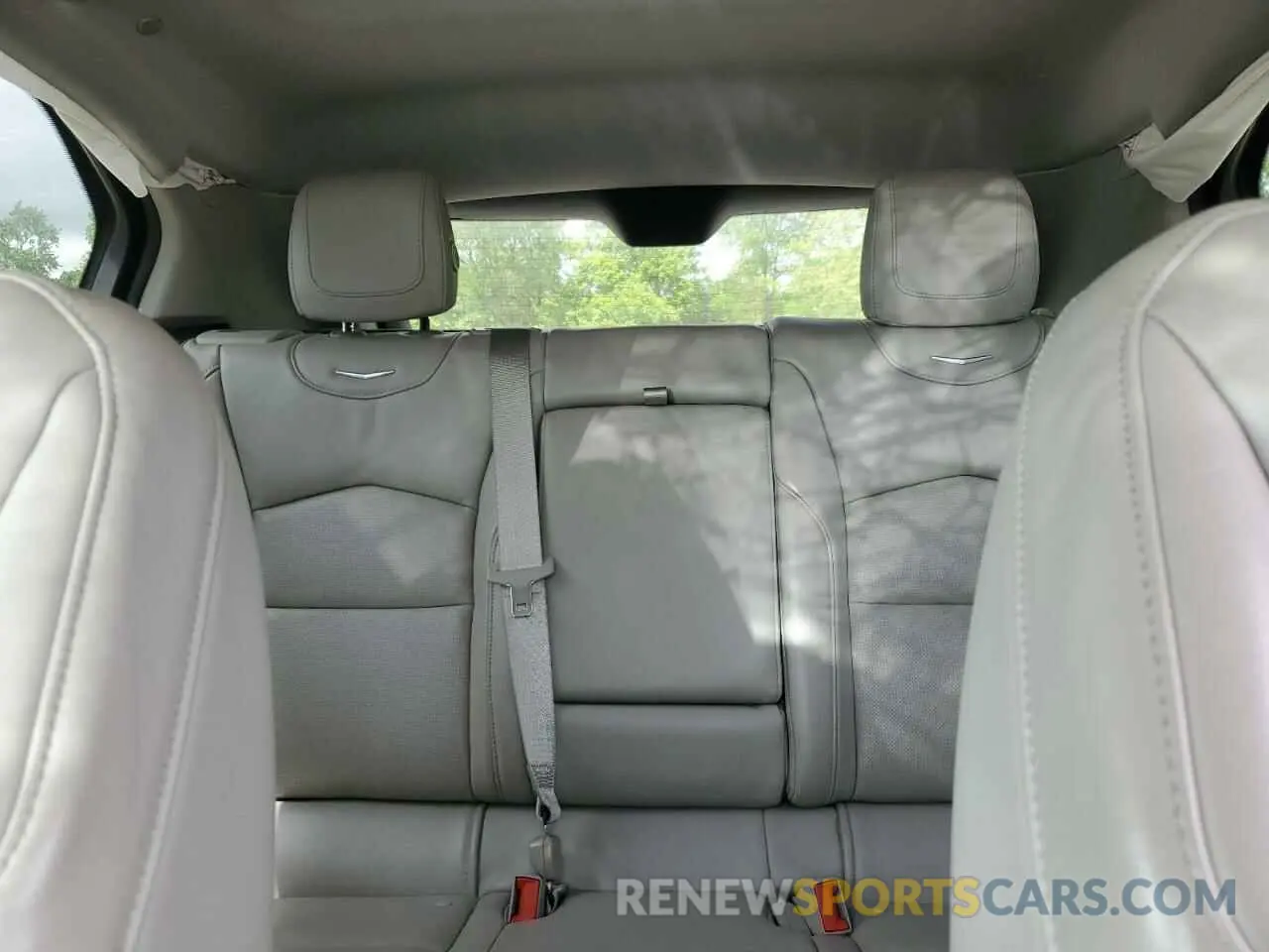 10 Photograph of a damaged car 1GYFZCR46LF113499 CADILLAC XT4 2020