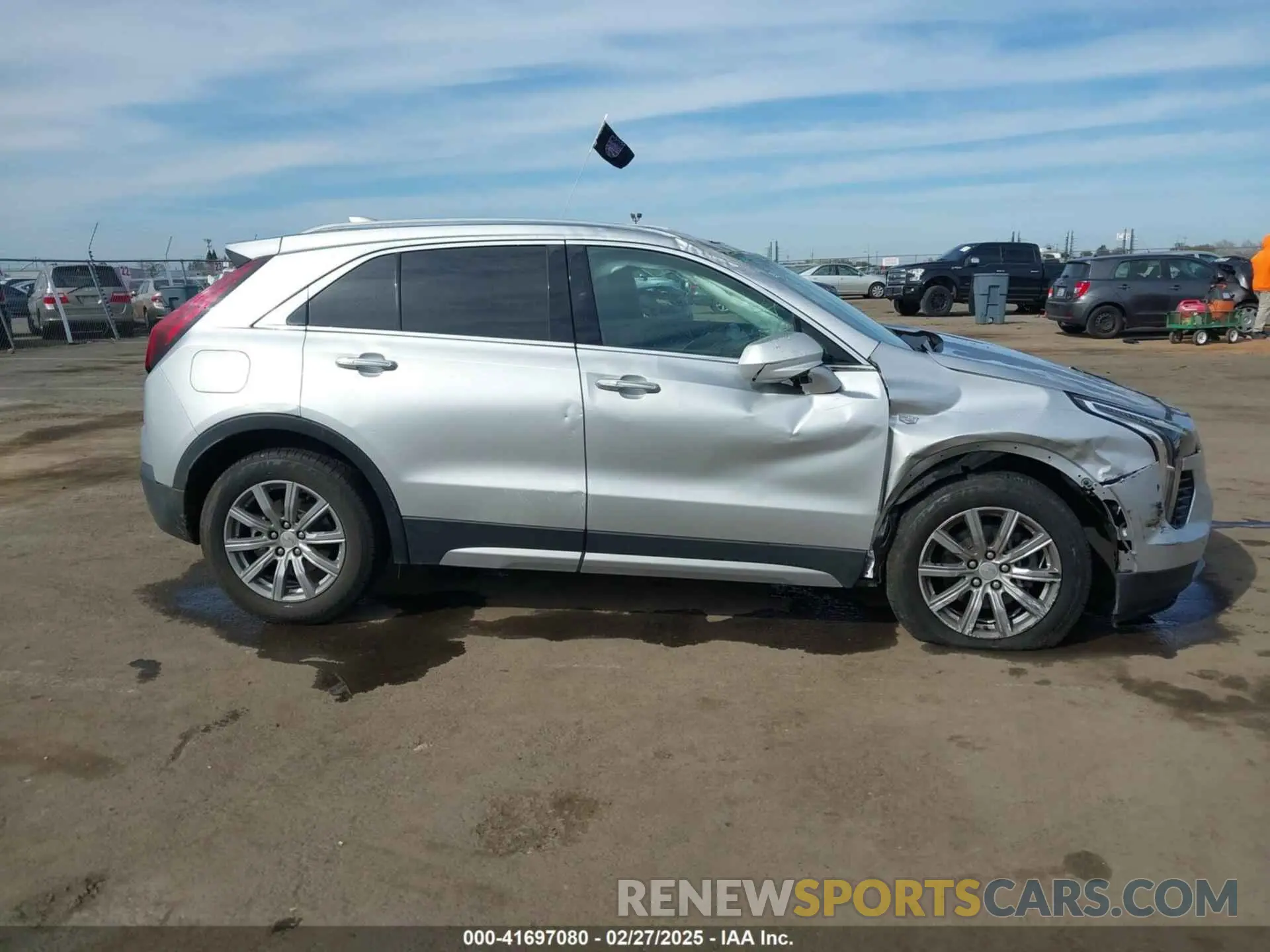 12 Photograph of a damaged car 1GYFZCR48LF037235 CADILLAC XT4 2020