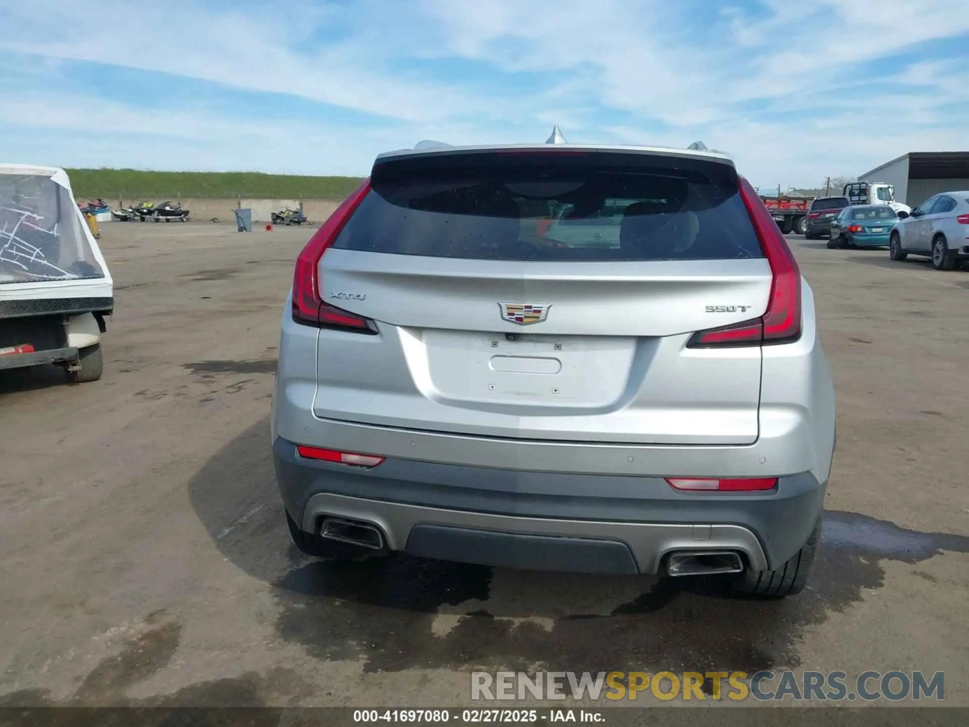 15 Photograph of a damaged car 1GYFZCR48LF037235 CADILLAC XT4 2020