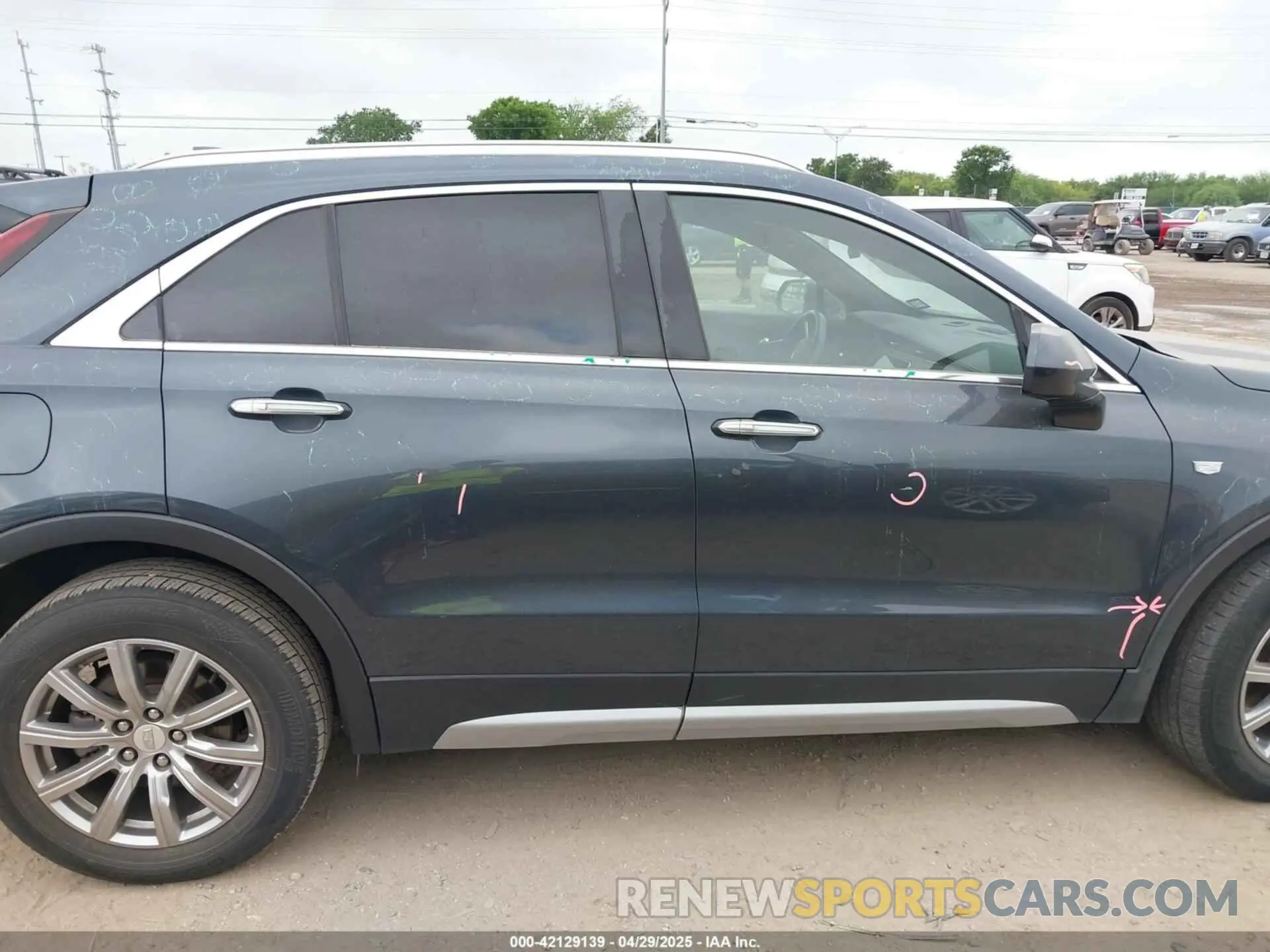 13 Photograph of a damaged car 1GYFZCR48LF068615 CADILLAC XT4 2020