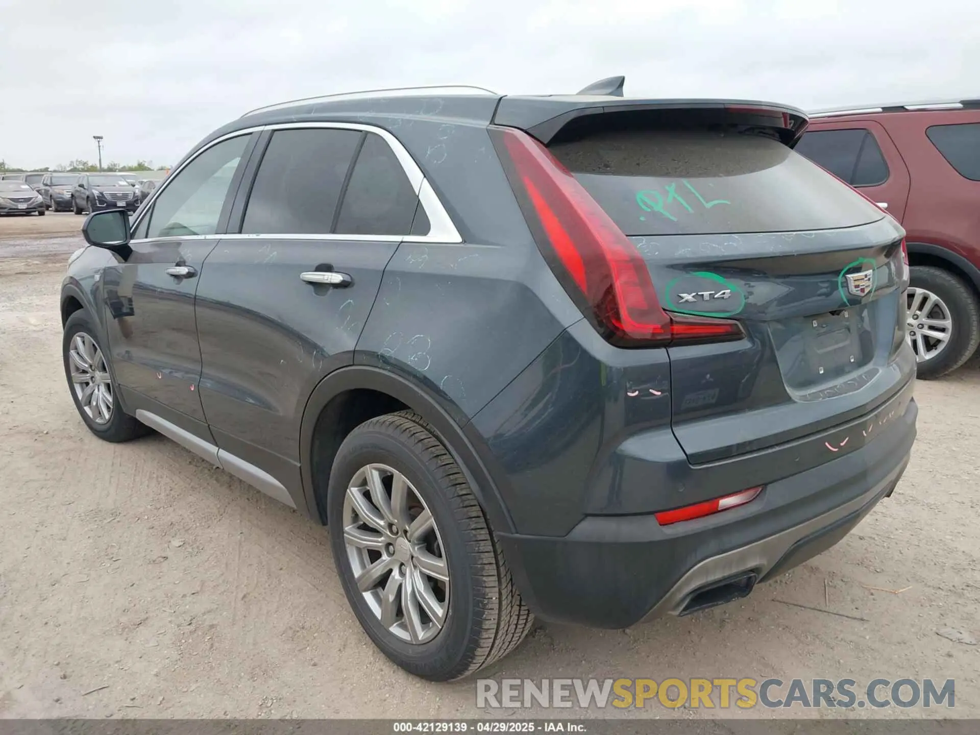 3 Photograph of a damaged car 1GYFZCR48LF068615 CADILLAC XT4 2020
