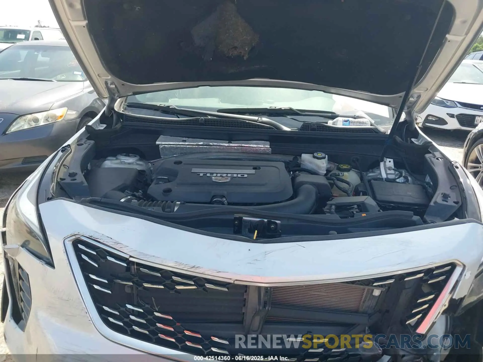 10 Photograph of a damaged car 1GYFZCR4XLF026740 CADILLAC XT4 2020