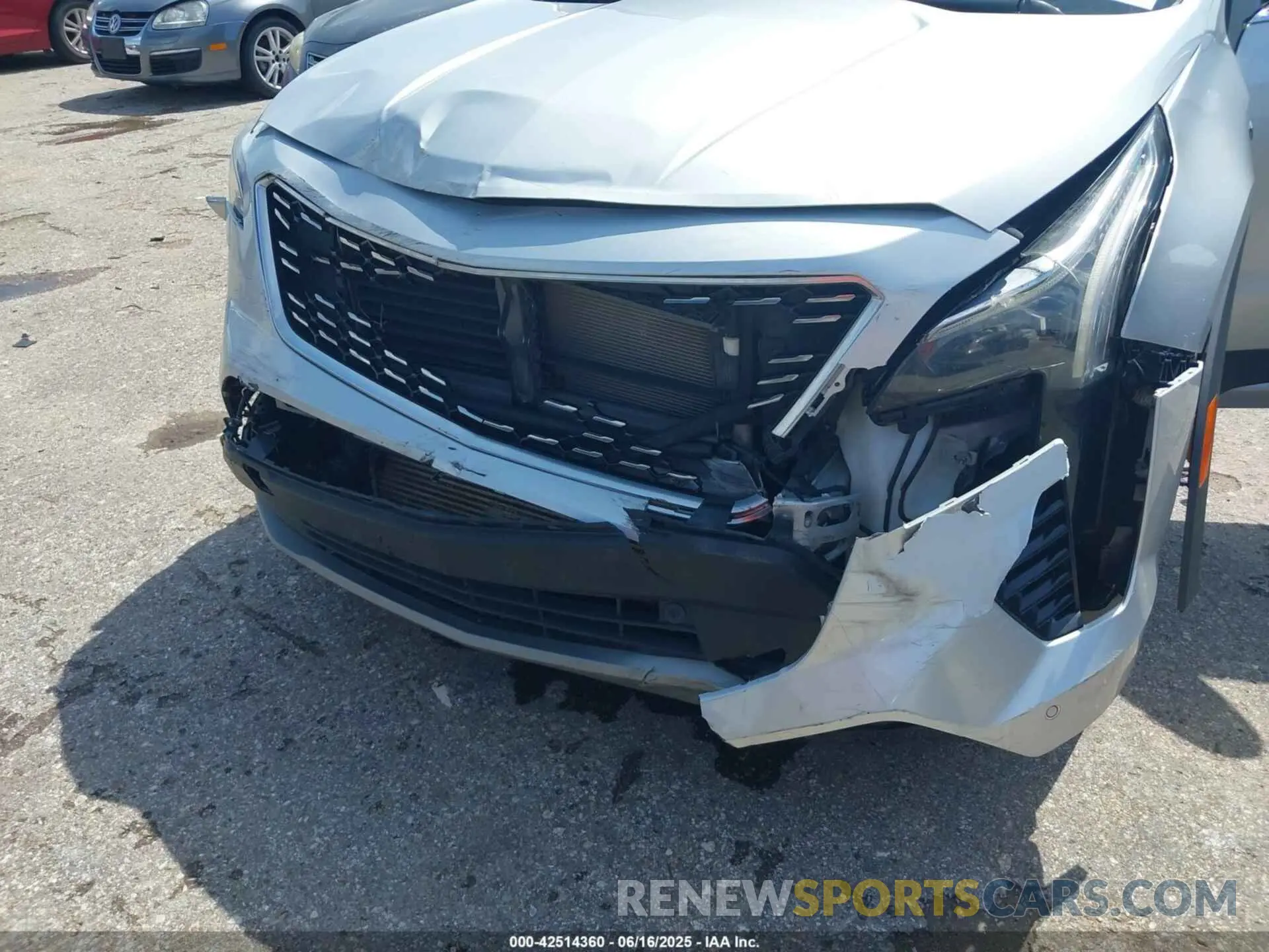 6 Photograph of a damaged car 1GYFZCR4XLF026740 CADILLAC XT4 2020