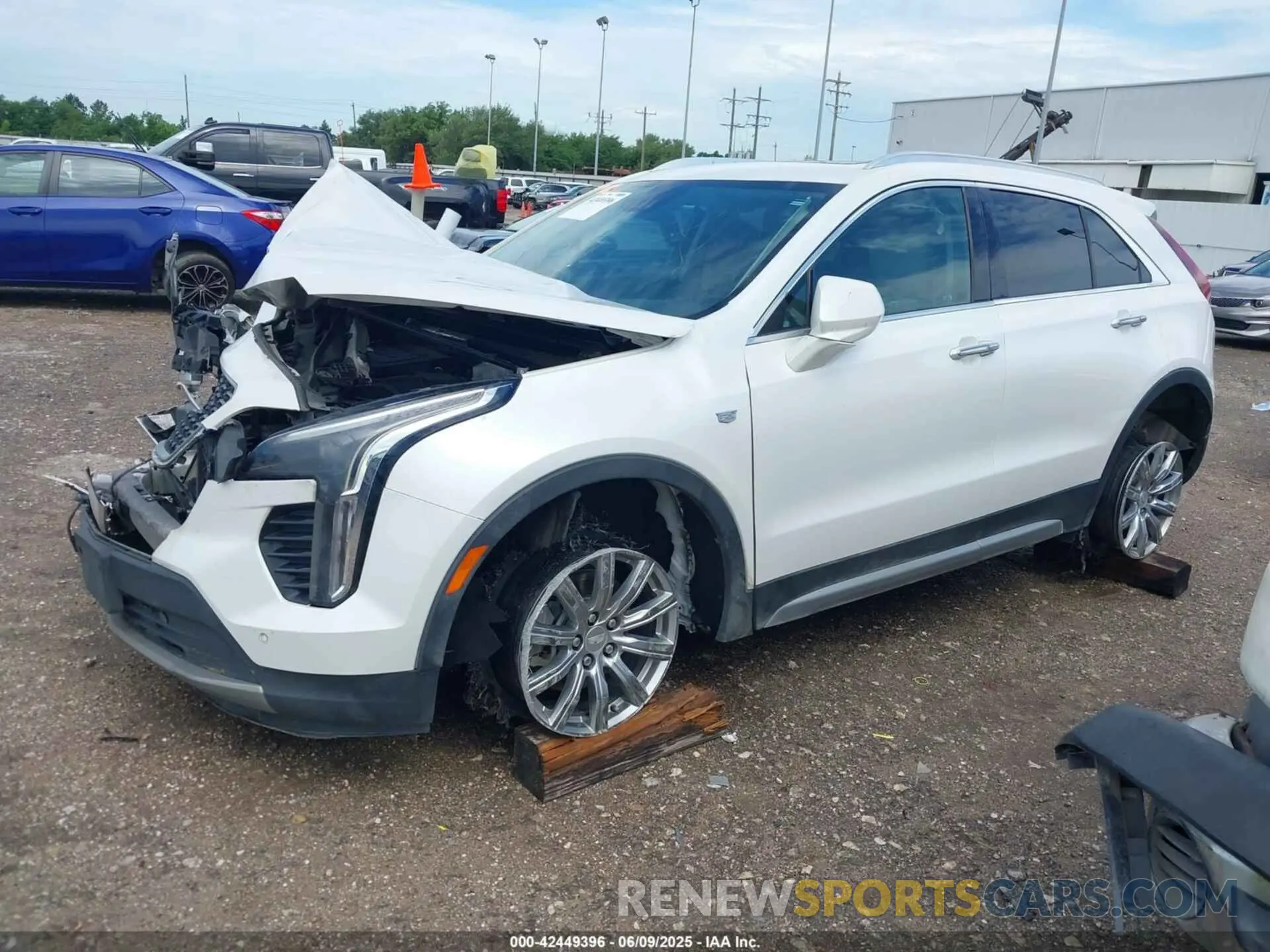 2 Photograph of a damaged car 1GYFZCR4XLF041500 CADILLAC XT4 2020