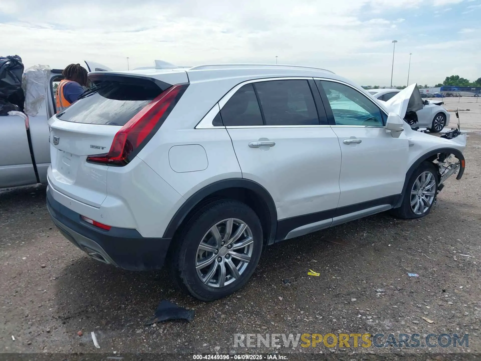 4 Photograph of a damaged car 1GYFZCR4XLF041500 CADILLAC XT4 2020