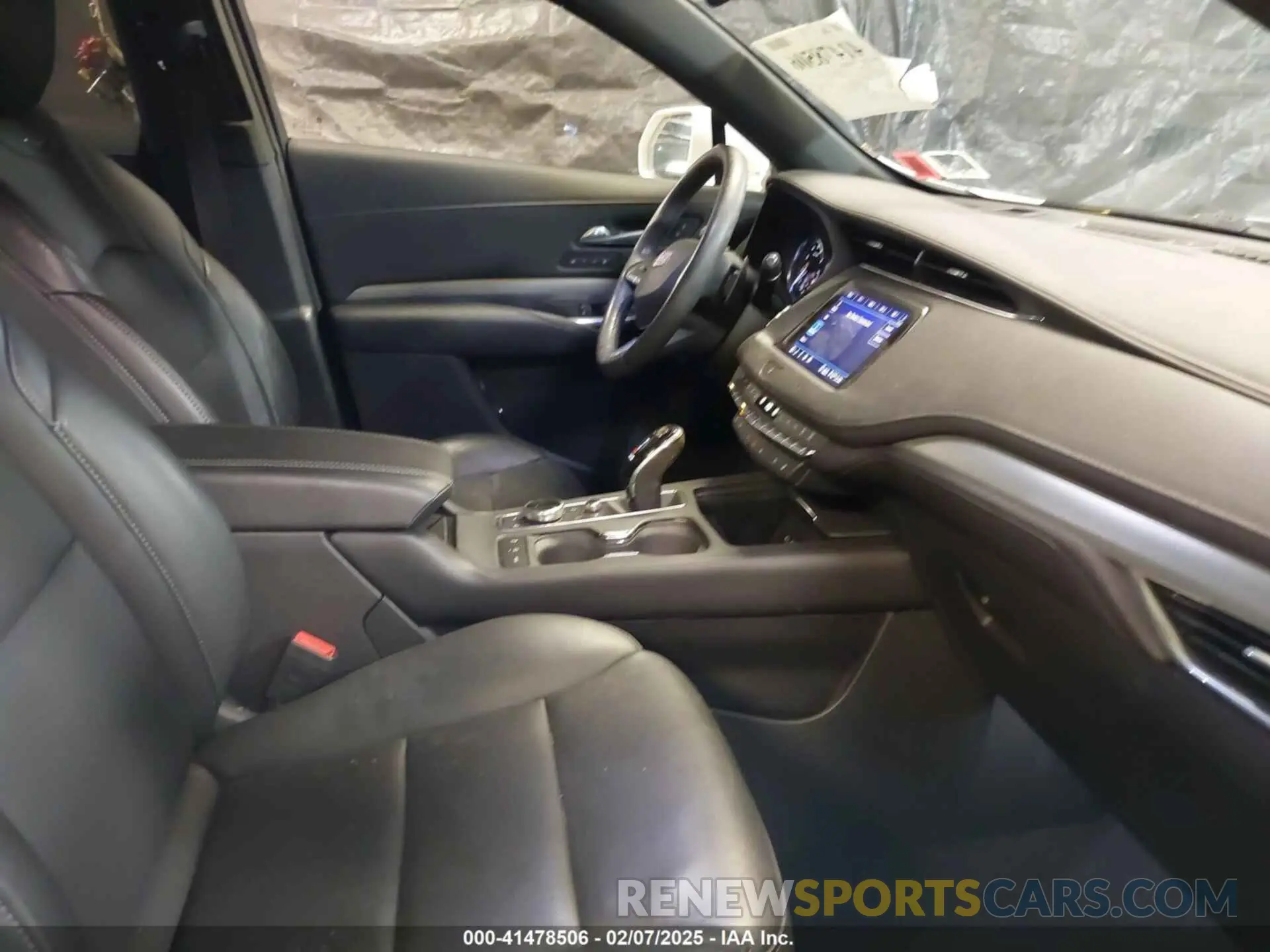 5 Photograph of a damaged car 1GYFZDR40LF146715 CADILLAC XT4 2020