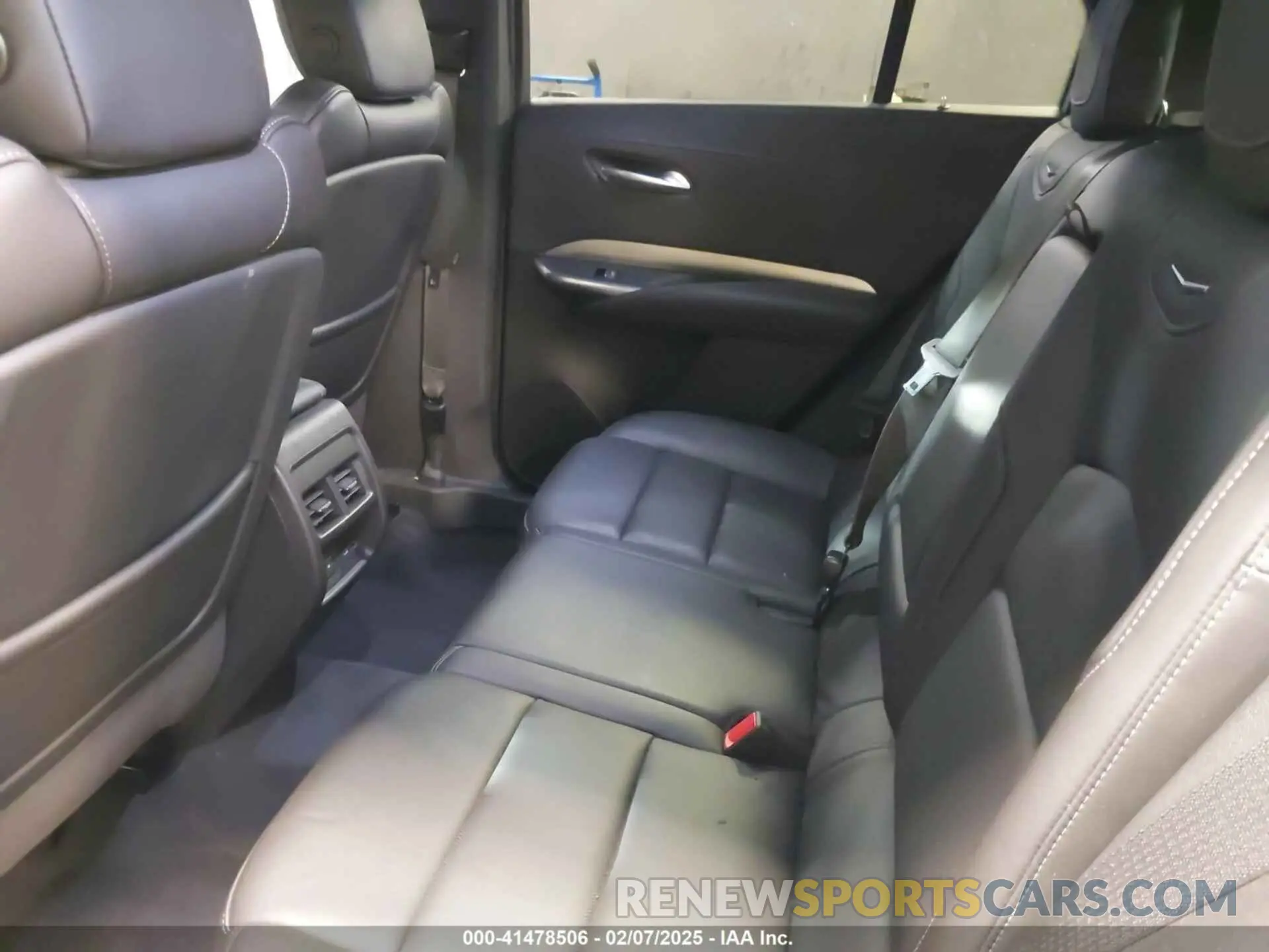 8 Photograph of a damaged car 1GYFZDR40LF146715 CADILLAC XT4 2020