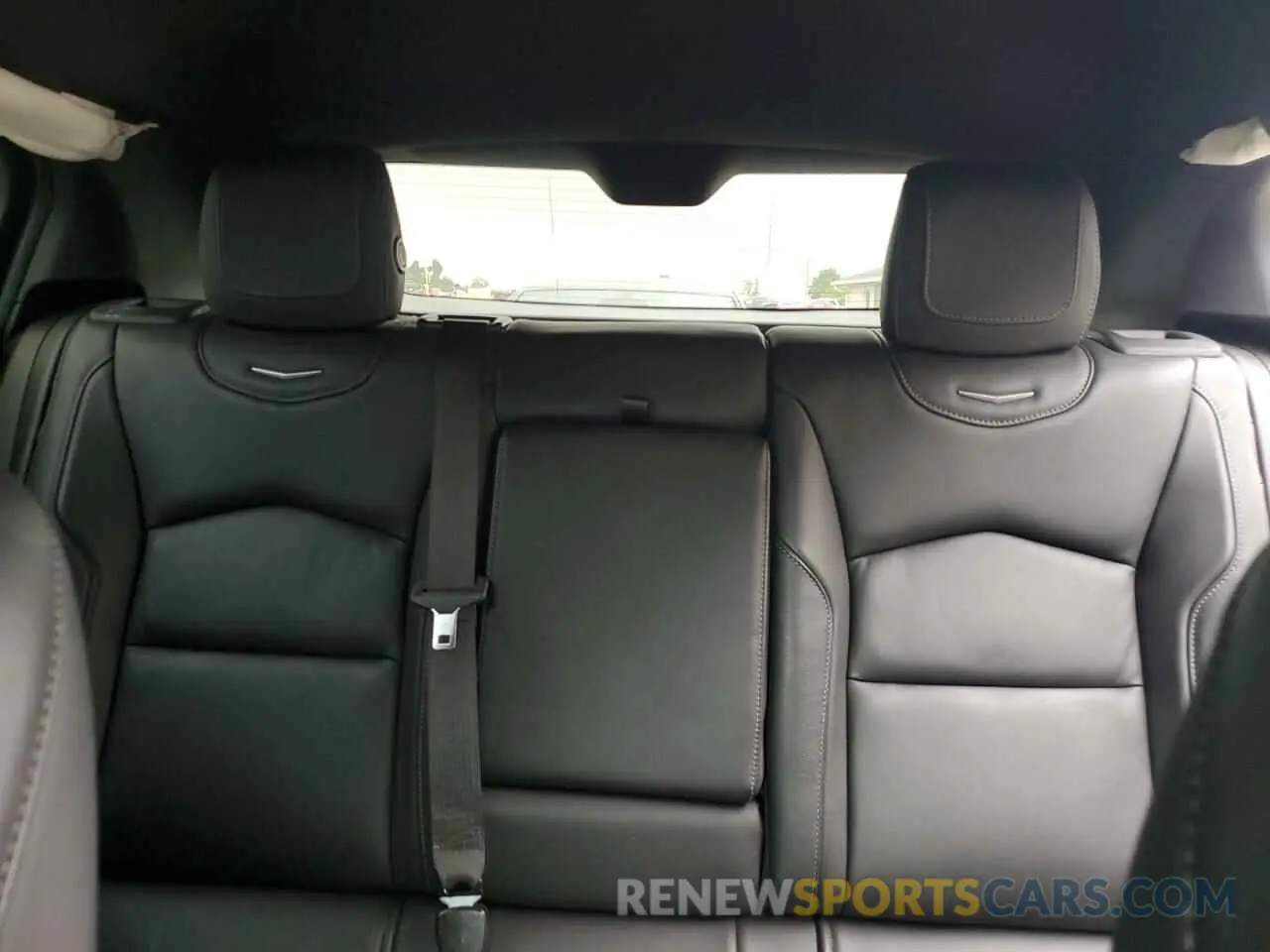 10 Photograph of a damaged car 1GYFZDR41LF025434 CADILLAC XT4 2020