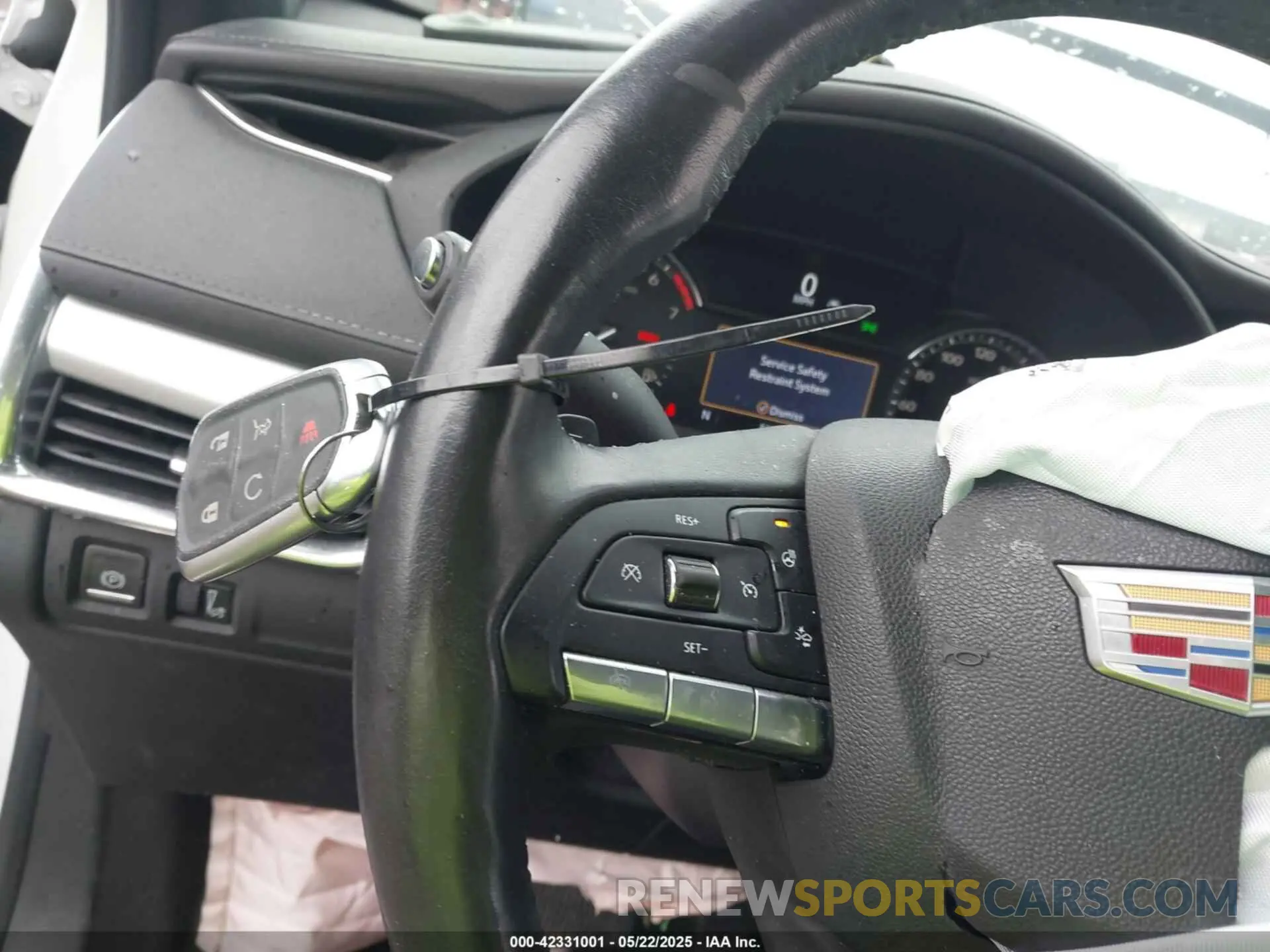 11 Photograph of a damaged car 1GYFZDR43LF072500 CADILLAC XT4 2020