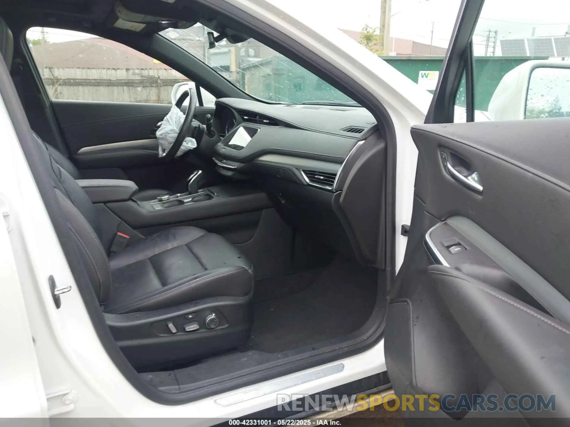 5 Photograph of a damaged car 1GYFZDR43LF072500 CADILLAC XT4 2020