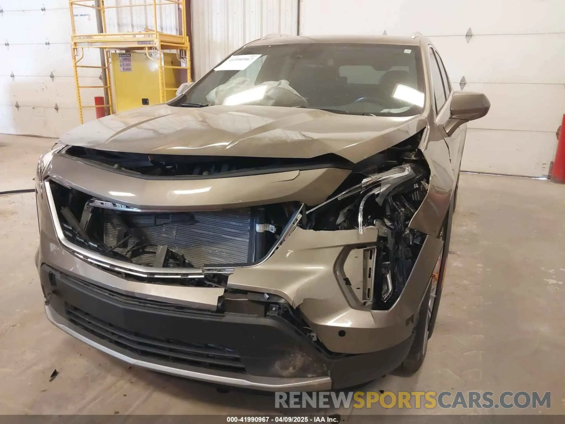 12 Photograph of a damaged car 1GYFZDR44LF068018 CADILLAC XT4 2020