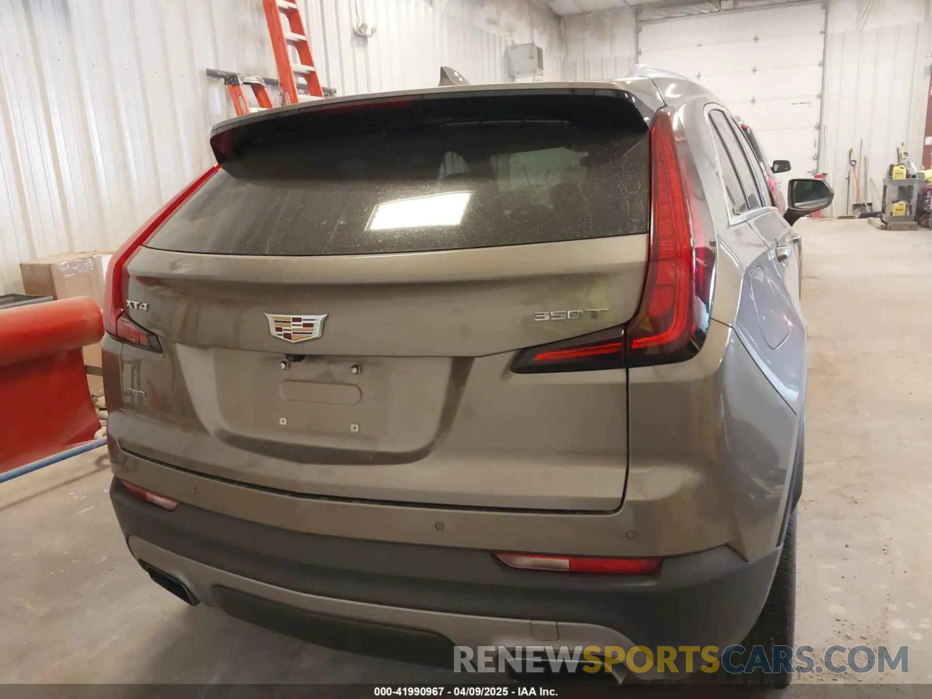 16 Photograph of a damaged car 1GYFZDR44LF068018 CADILLAC XT4 2020