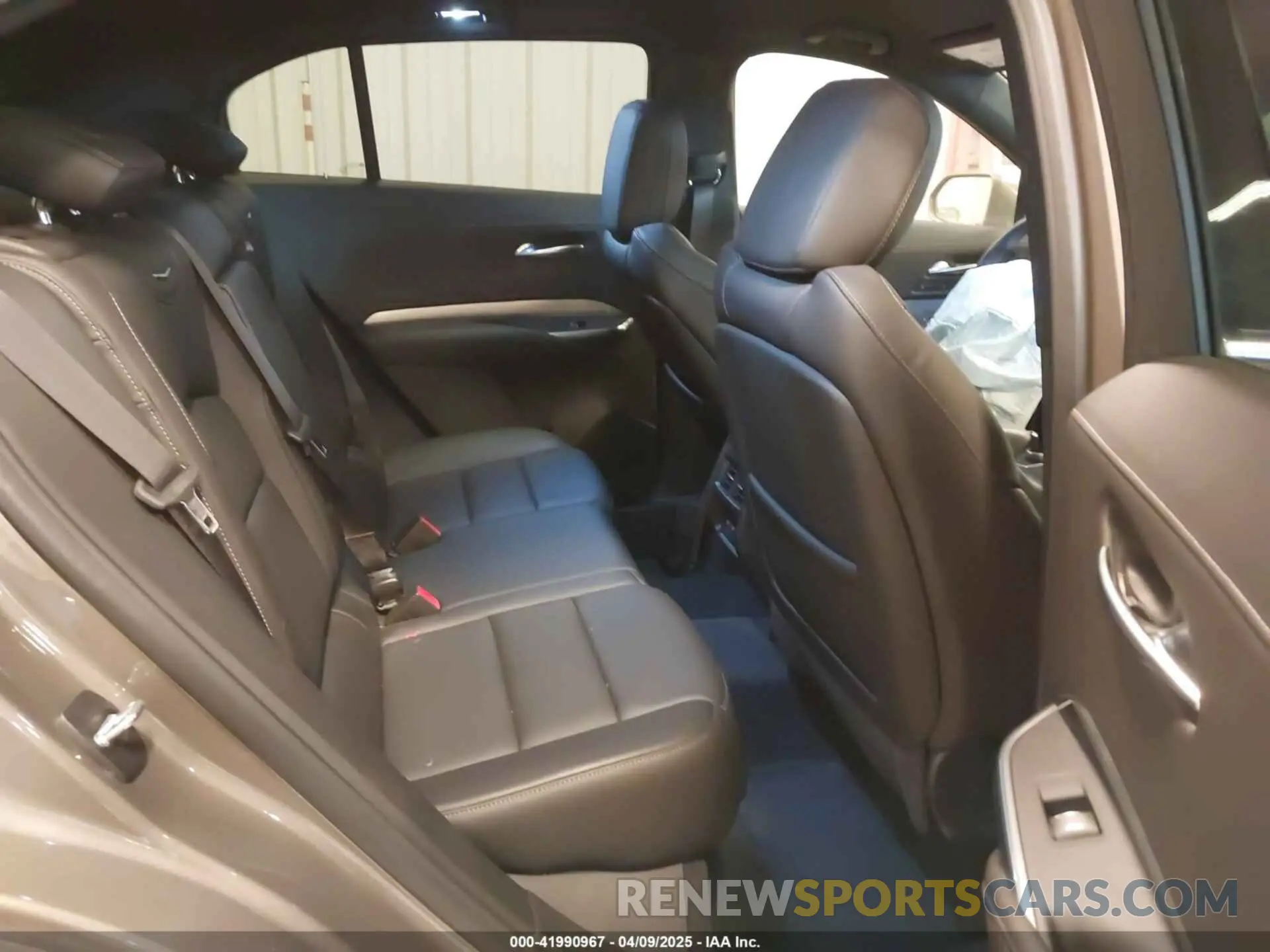 8 Photograph of a damaged car 1GYFZDR44LF068018 CADILLAC XT4 2020
