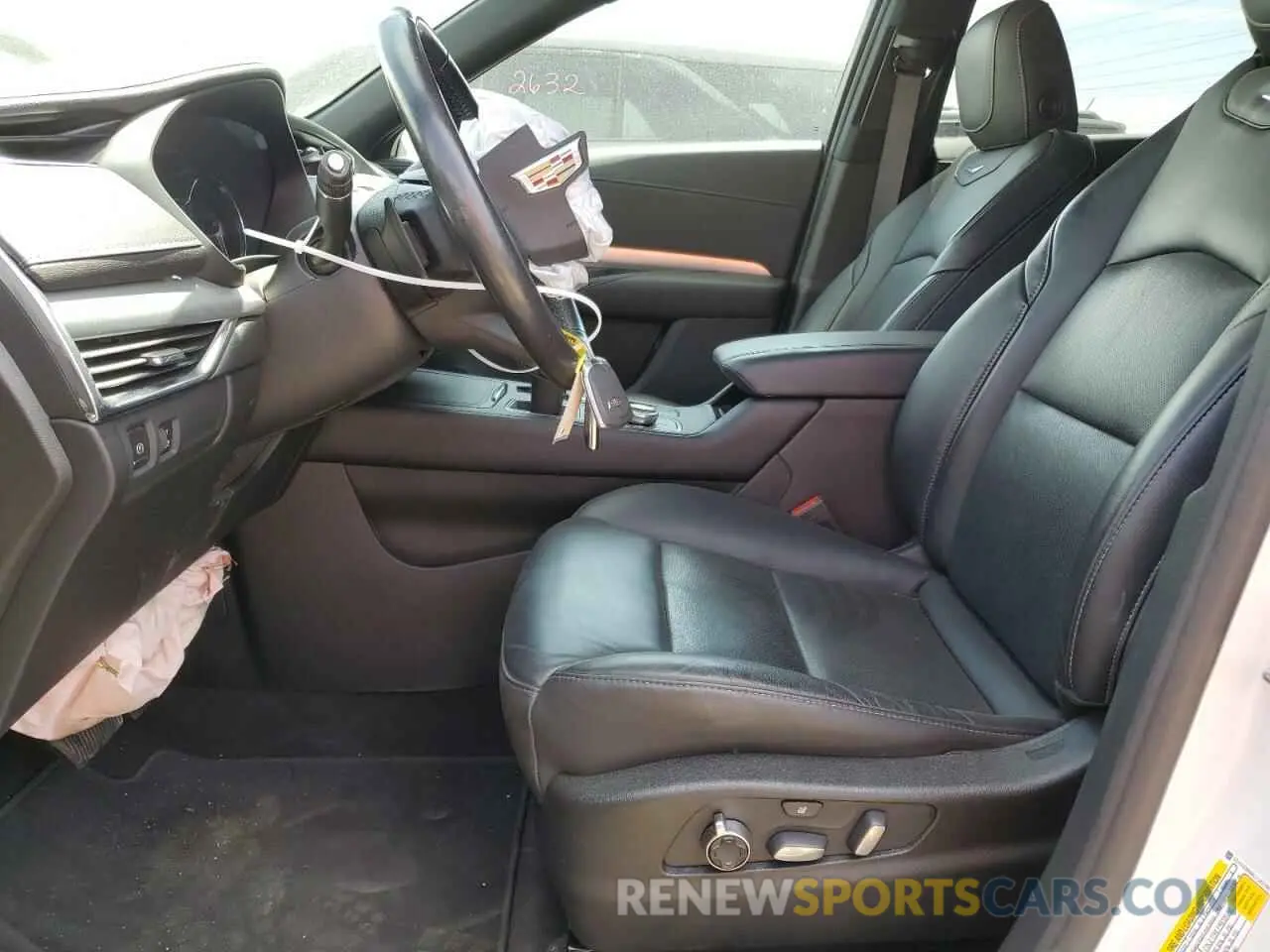 7 Photograph of a damaged car 1GYFZDR44LF143798 CADILLAC XT4 2020