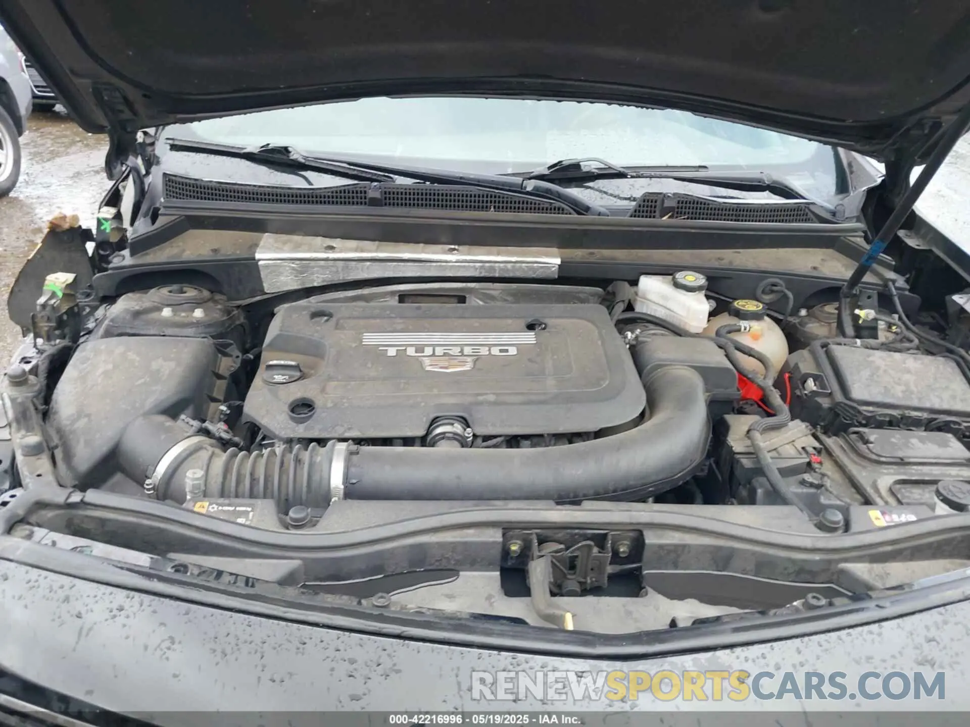 10 Photograph of a damaged car 1GYFZDR45LF049638 CADILLAC XT4 2020