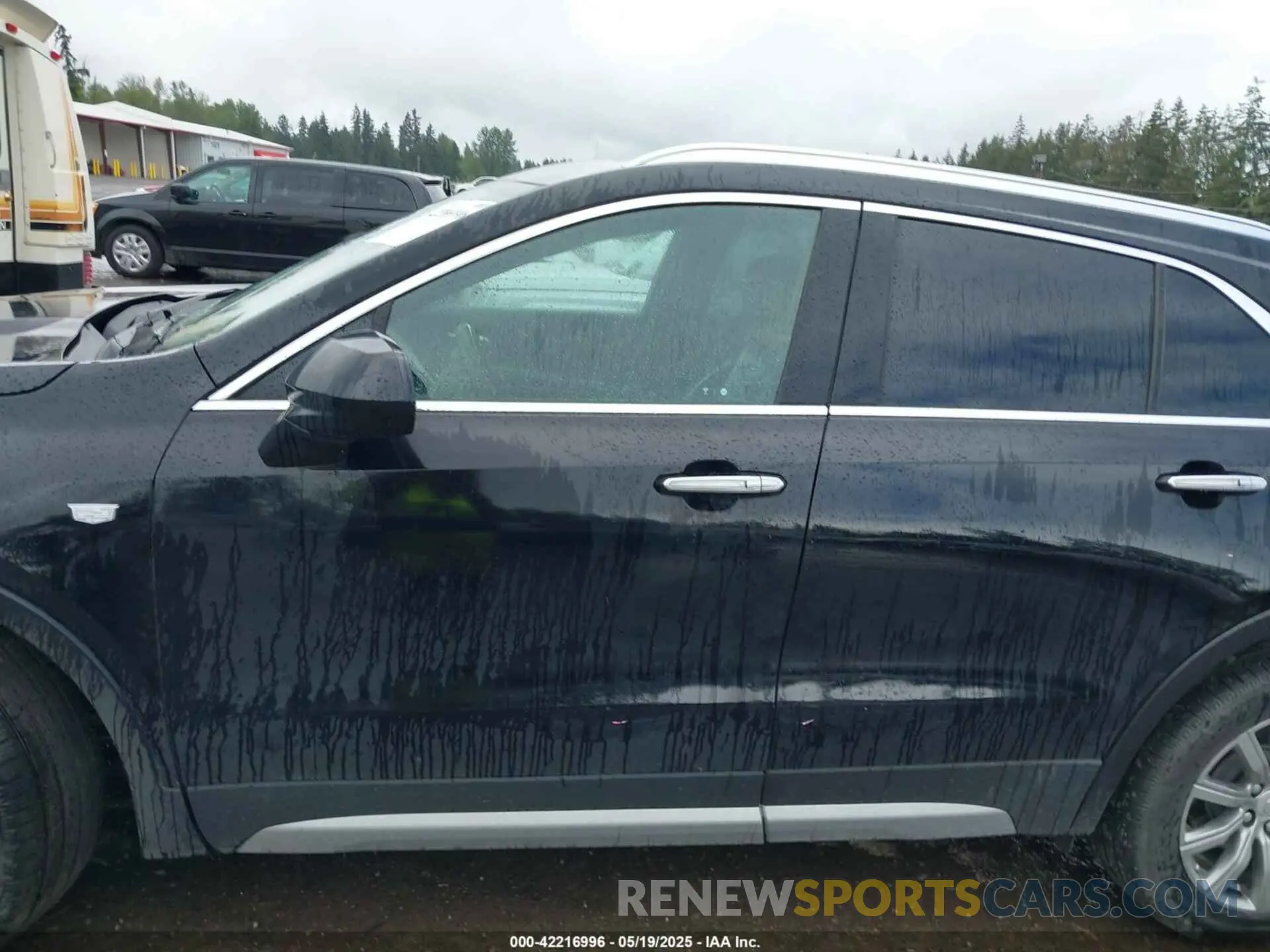 14 Photograph of a damaged car 1GYFZDR45LF049638 CADILLAC XT4 2020
