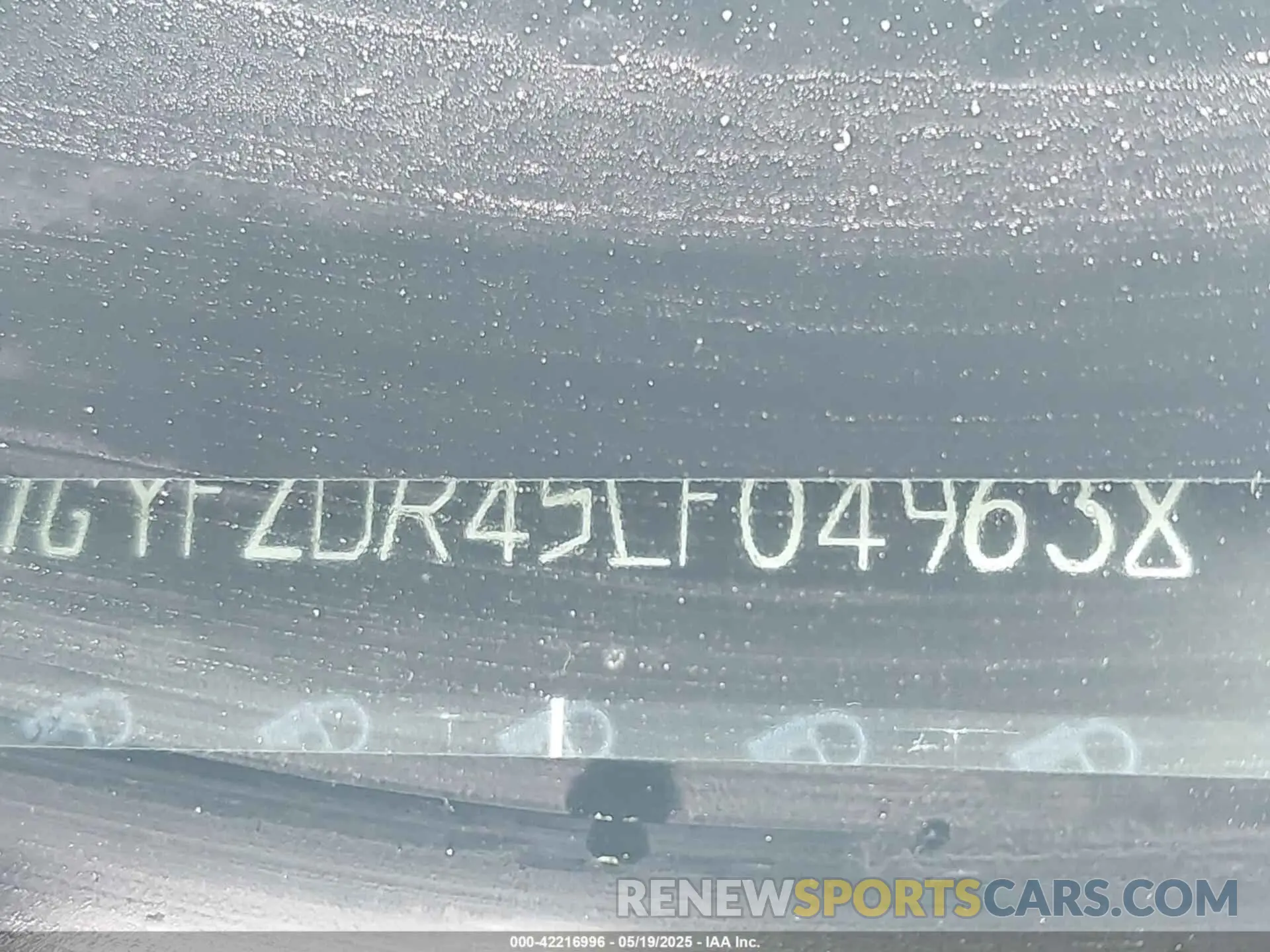 17 Photograph of a damaged car 1GYFZDR45LF049638 CADILLAC XT4 2020