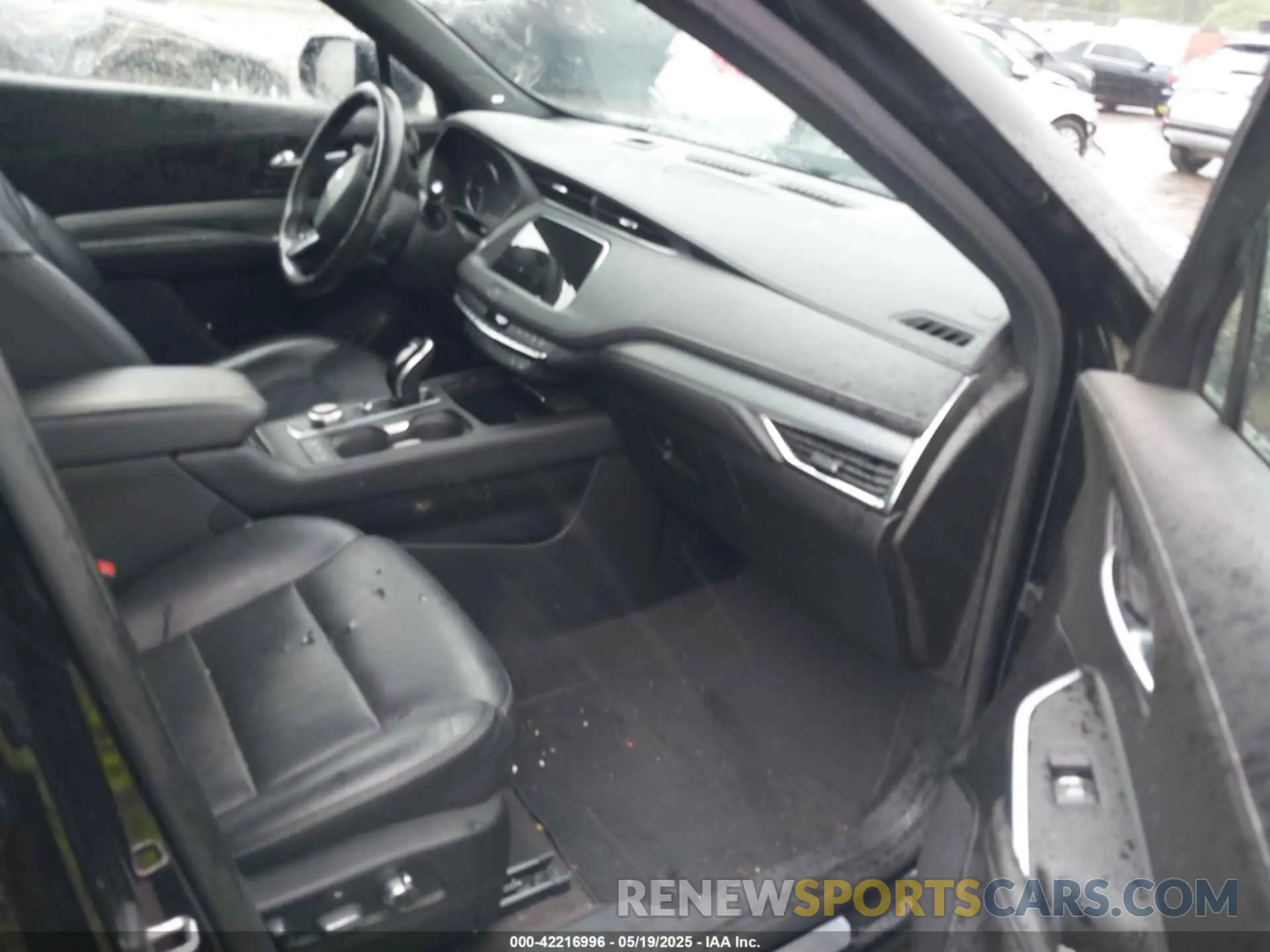 5 Photograph of a damaged car 1GYFZDR45LF049638 CADILLAC XT4 2020