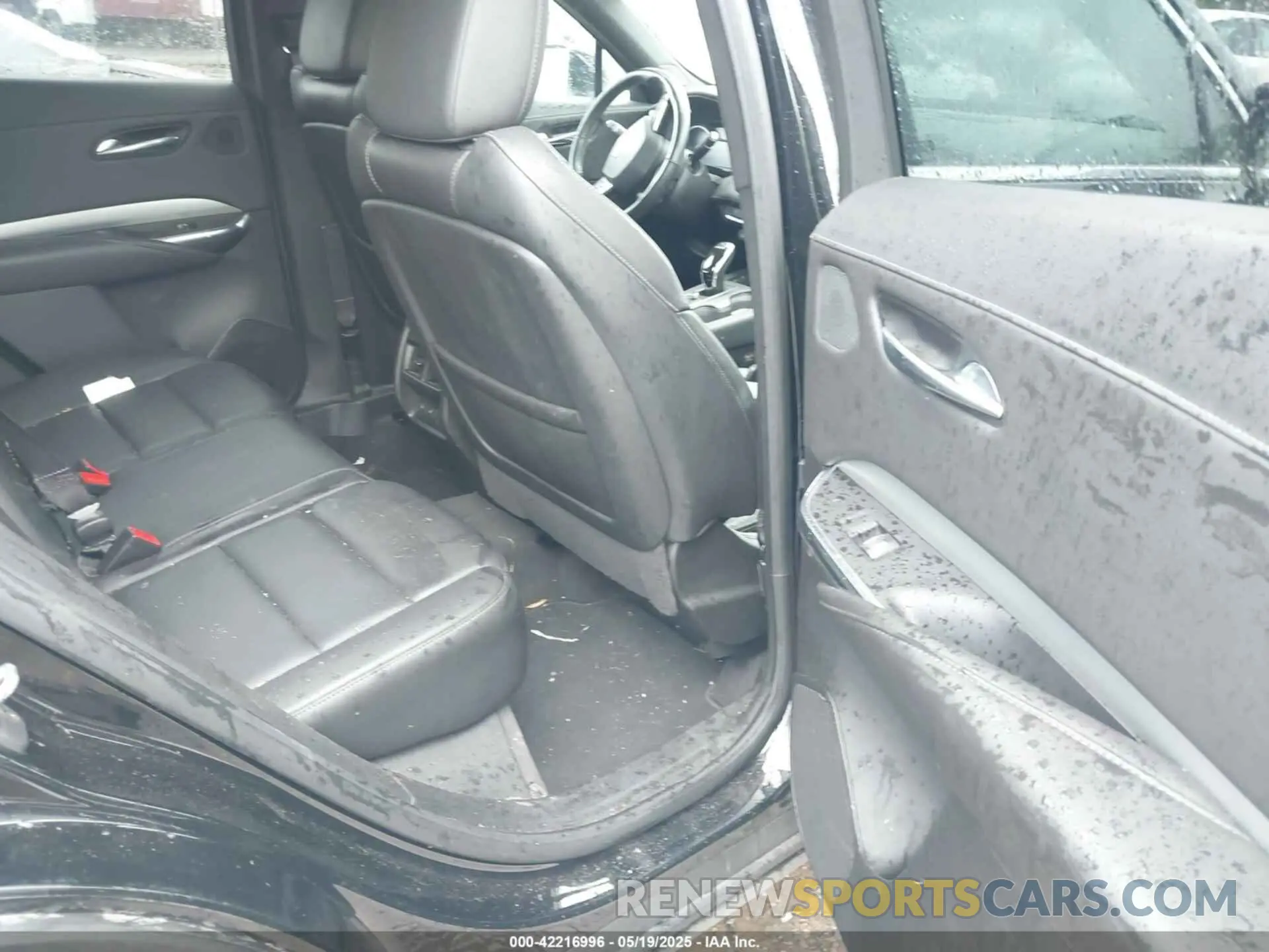 8 Photograph of a damaged car 1GYFZDR45LF049638 CADILLAC XT4 2020