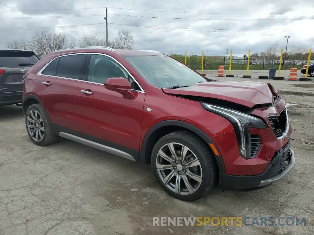 4 Photograph of a damaged car 1GYFZDR46LF016390 CADILLAC XT4 2020
