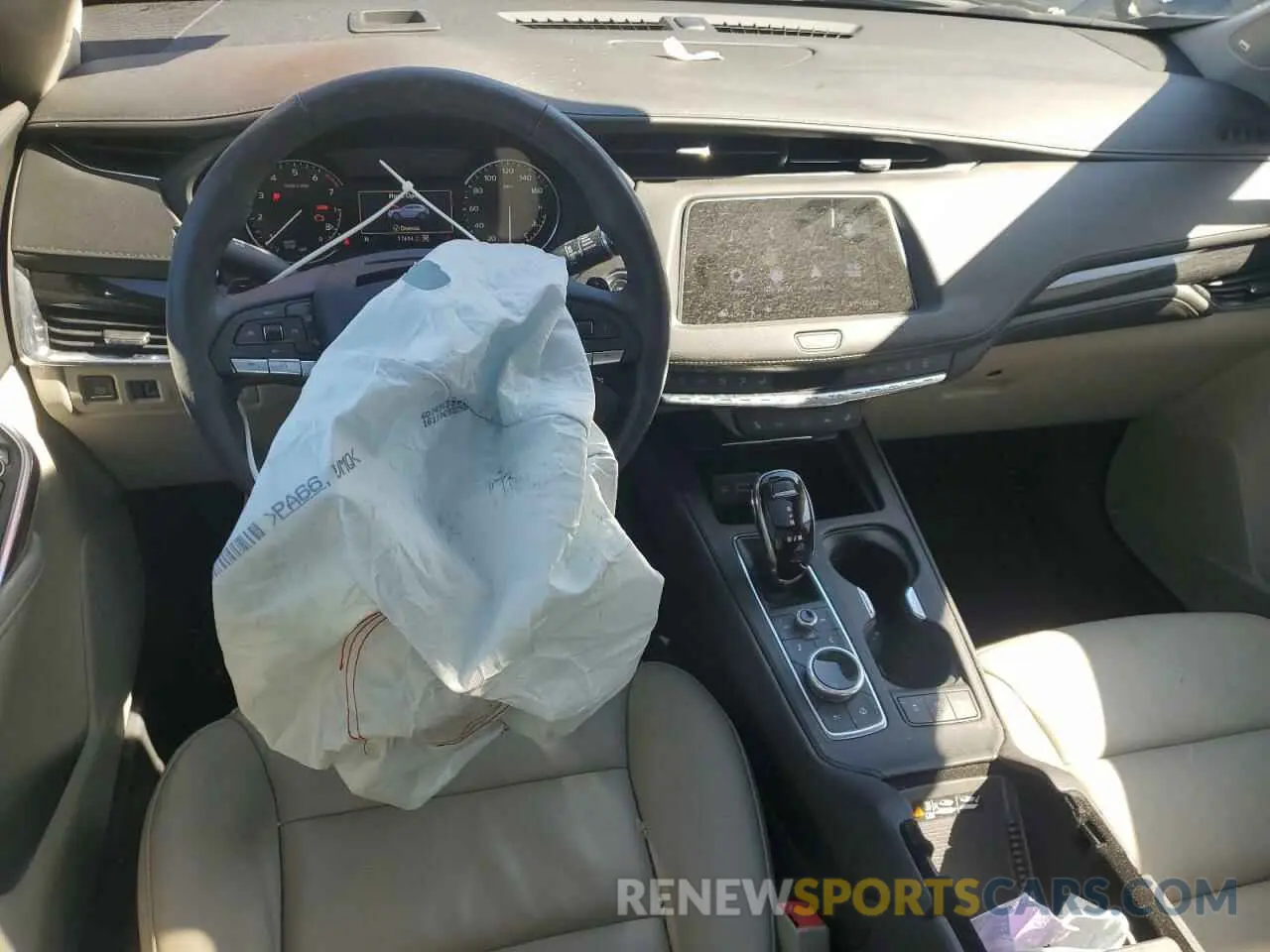 8 Photograph of a damaged car 1GYFZDR46LF119731 CADILLAC XT4 2020