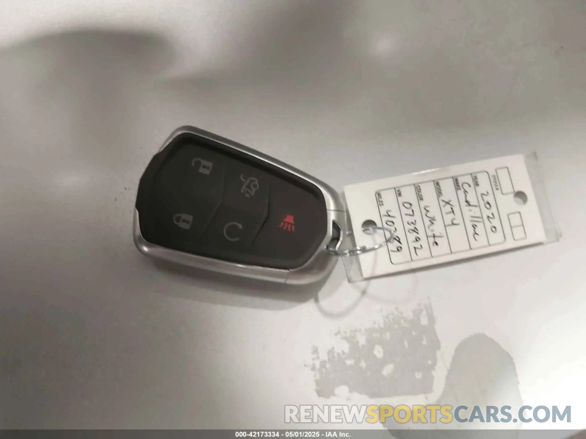 11 Photograph of a damaged car 1GYFZDR47LF073892 CADILLAC XT4 2020