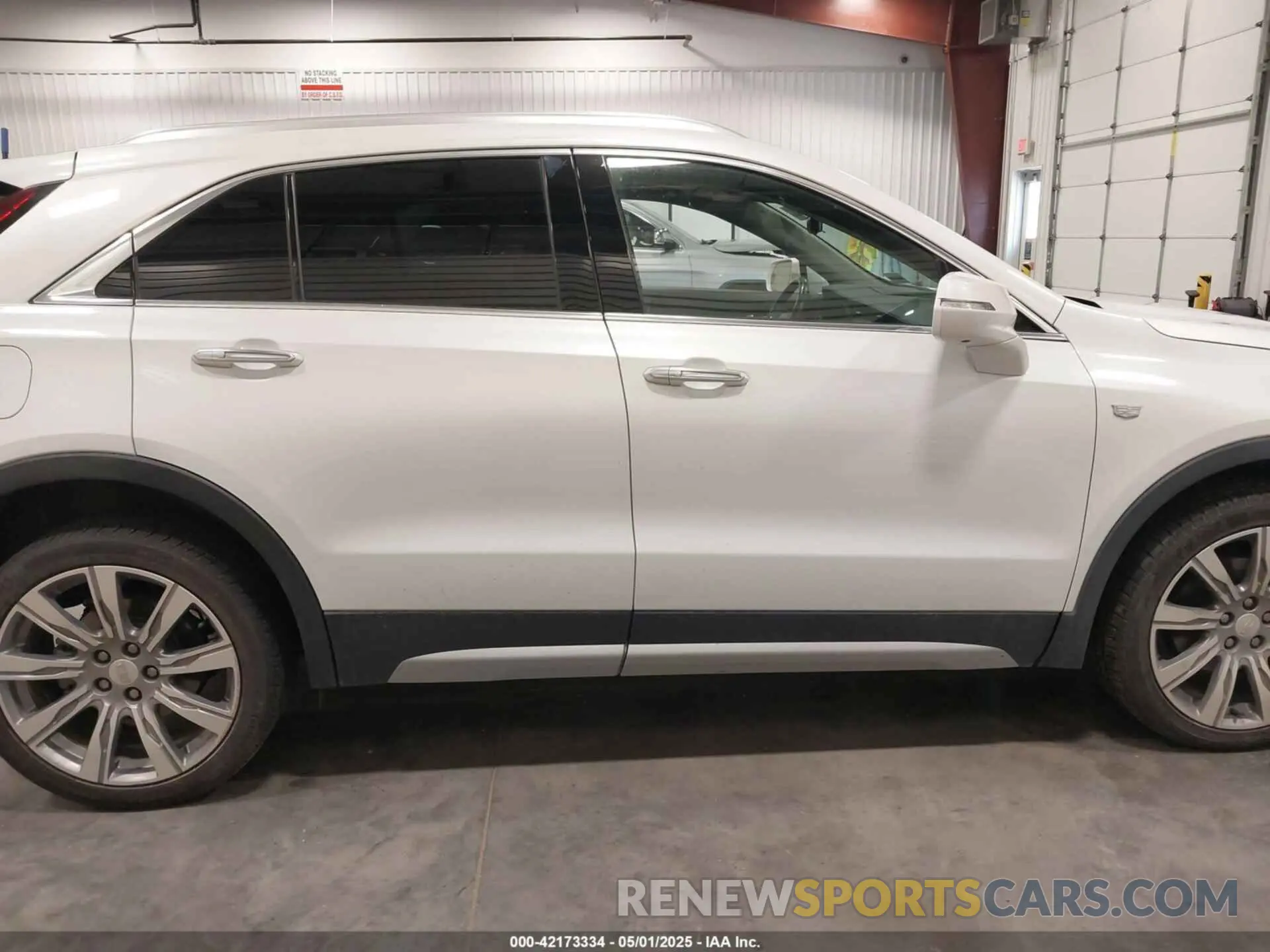 13 Photograph of a damaged car 1GYFZDR47LF073892 CADILLAC XT4 2020