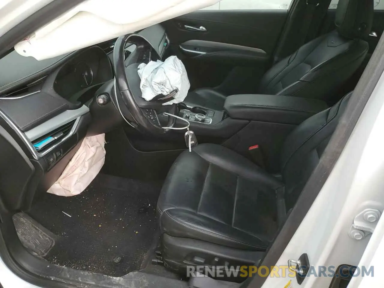 7 Photograph of a damaged car 1GYFZDR49LF047360 CADILLAC XT4 2020