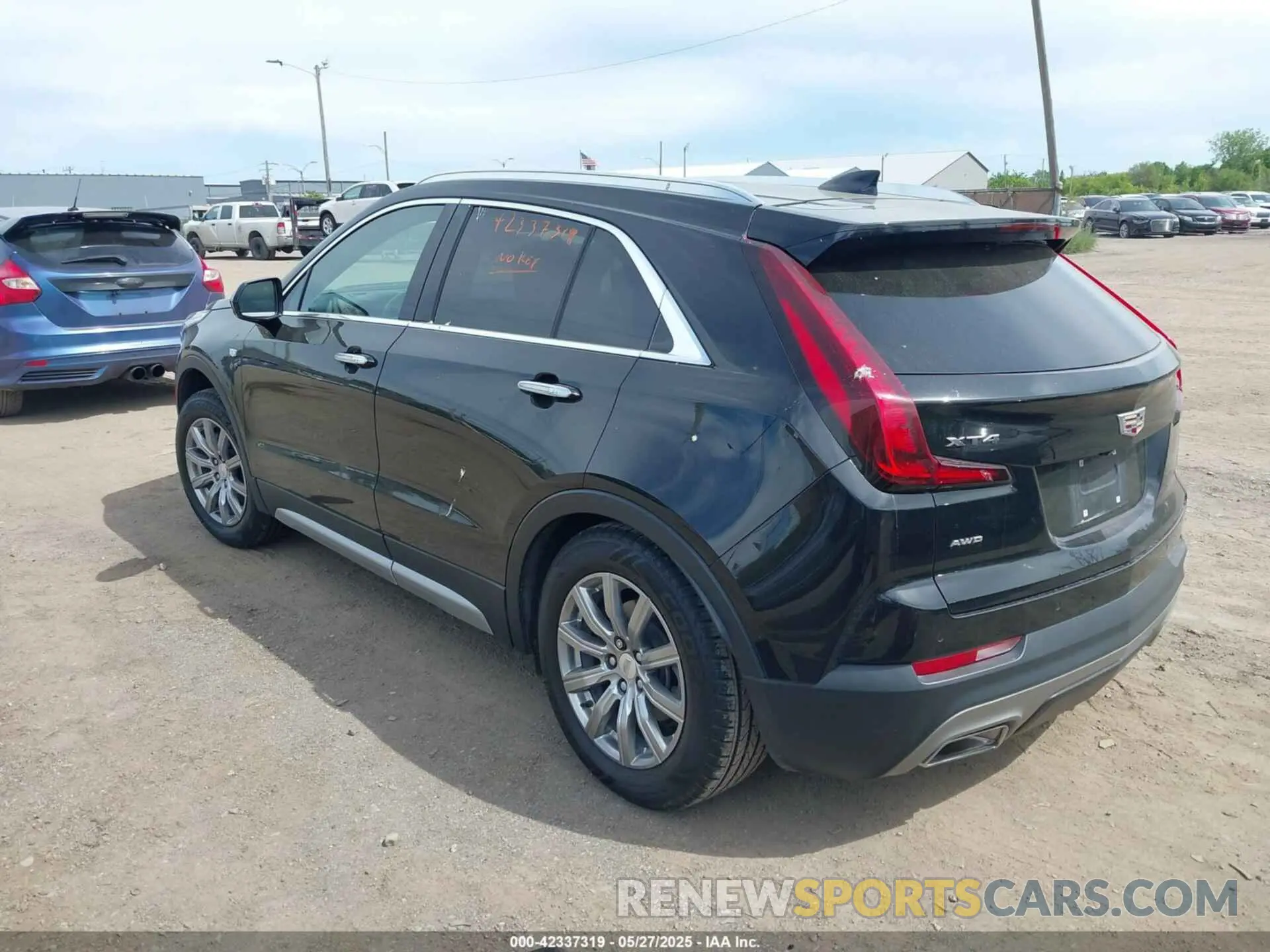 3 Photograph of a damaged car 1GYFZDR4XLF081159 CADILLAC XT4 2020