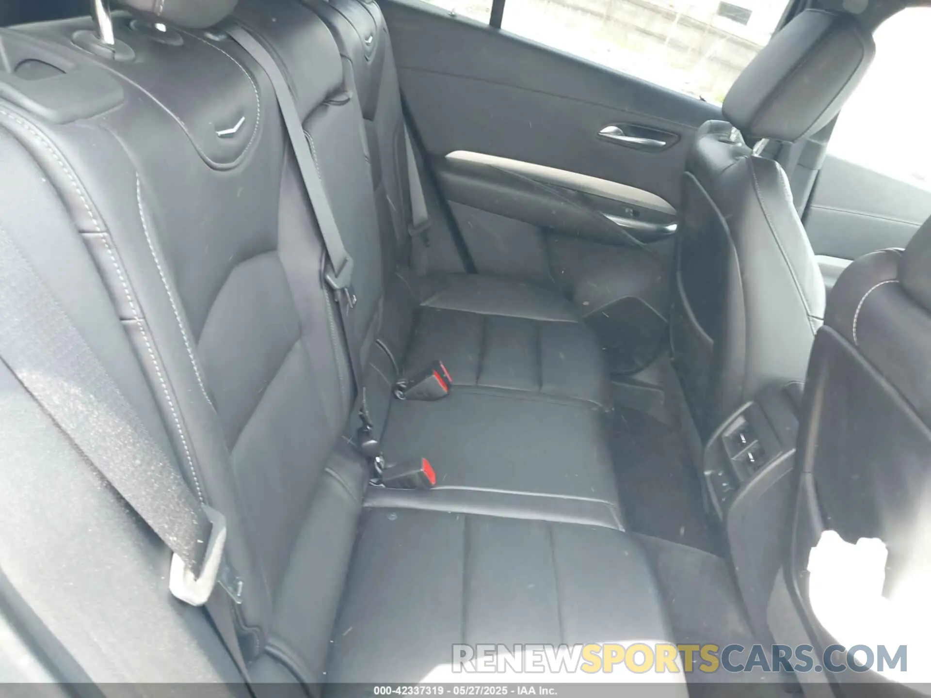 8 Photograph of a damaged car 1GYFZDR4XLF081159 CADILLAC XT4 2020