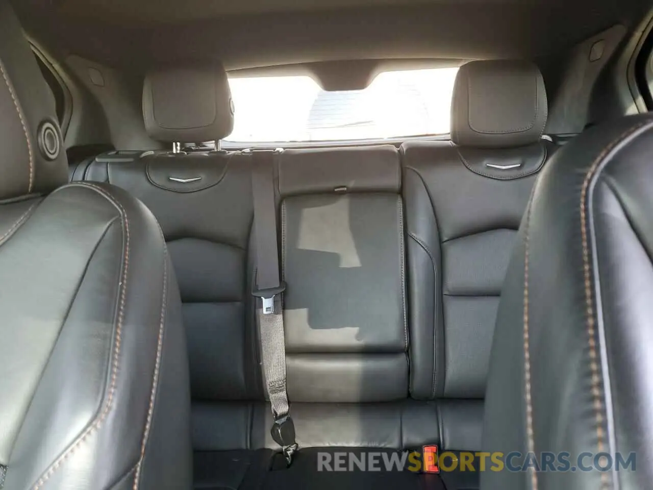 10 Photograph of a damaged car 1GYFZER40LF012664 CADILLAC XT4 2020
