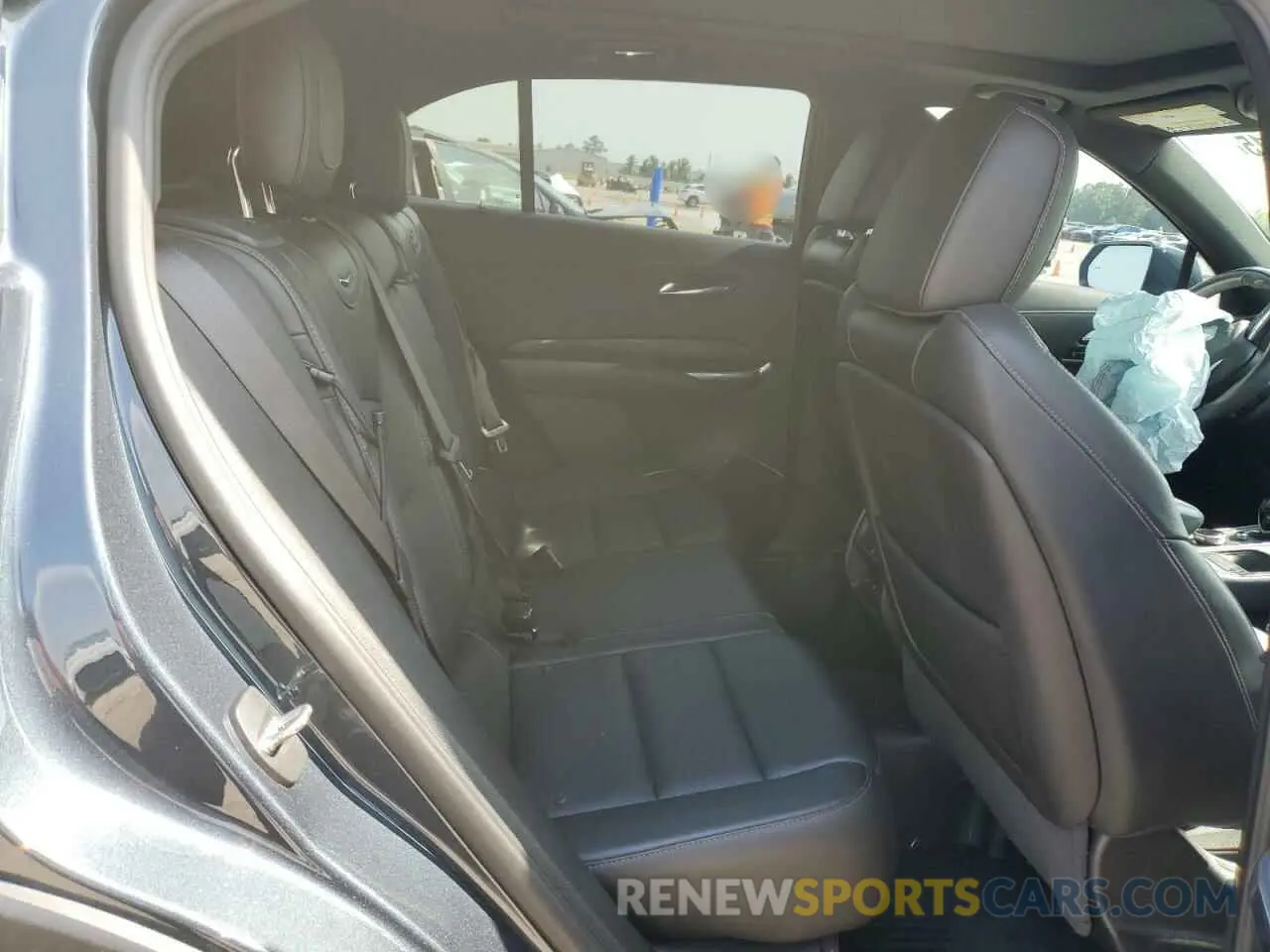 11 Photograph of a damaged car 1GYFZER40LF012664 CADILLAC XT4 2020