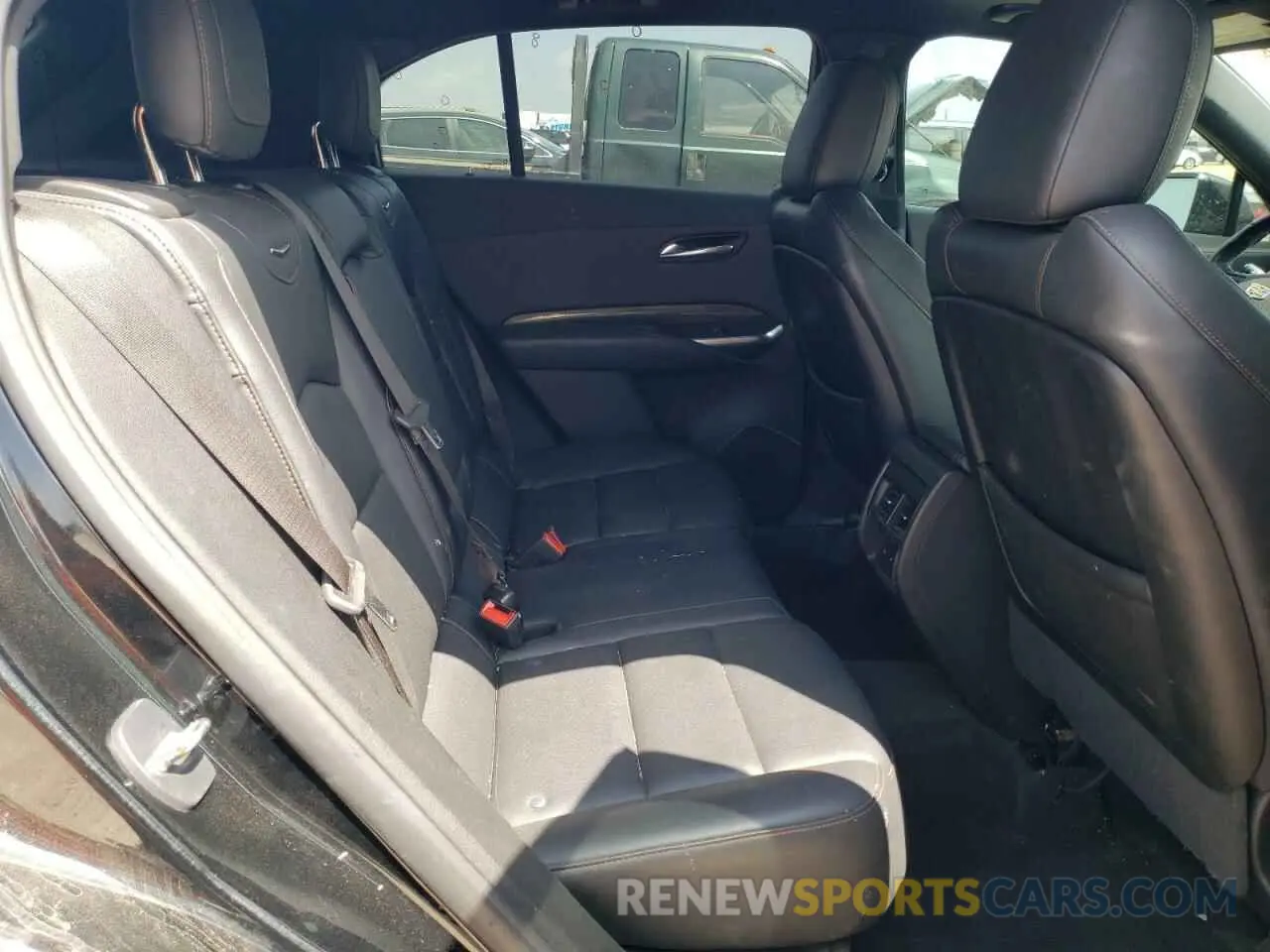 11 Photograph of a damaged car 1GYFZER43LF149811 CADILLAC XT4 2020