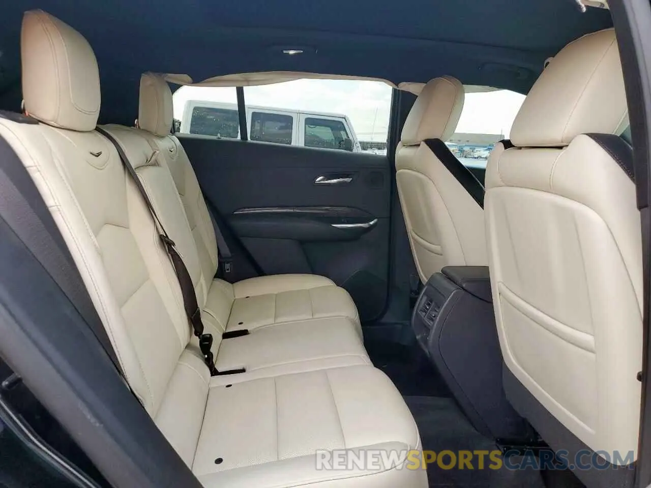 11 Photograph of a damaged car 1GYFZER47LF146488 CADILLAC XT4 2020