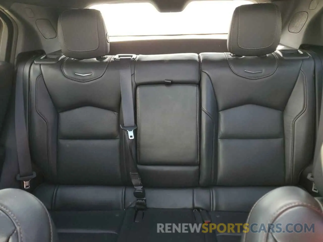 10 Photograph of a damaged car 1GYFZER49LF024652 CADILLAC XT4 2020