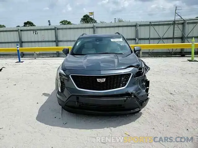 11 Photograph of a damaged car 1GYFZER49LF054184 CADILLAC XT4 2020