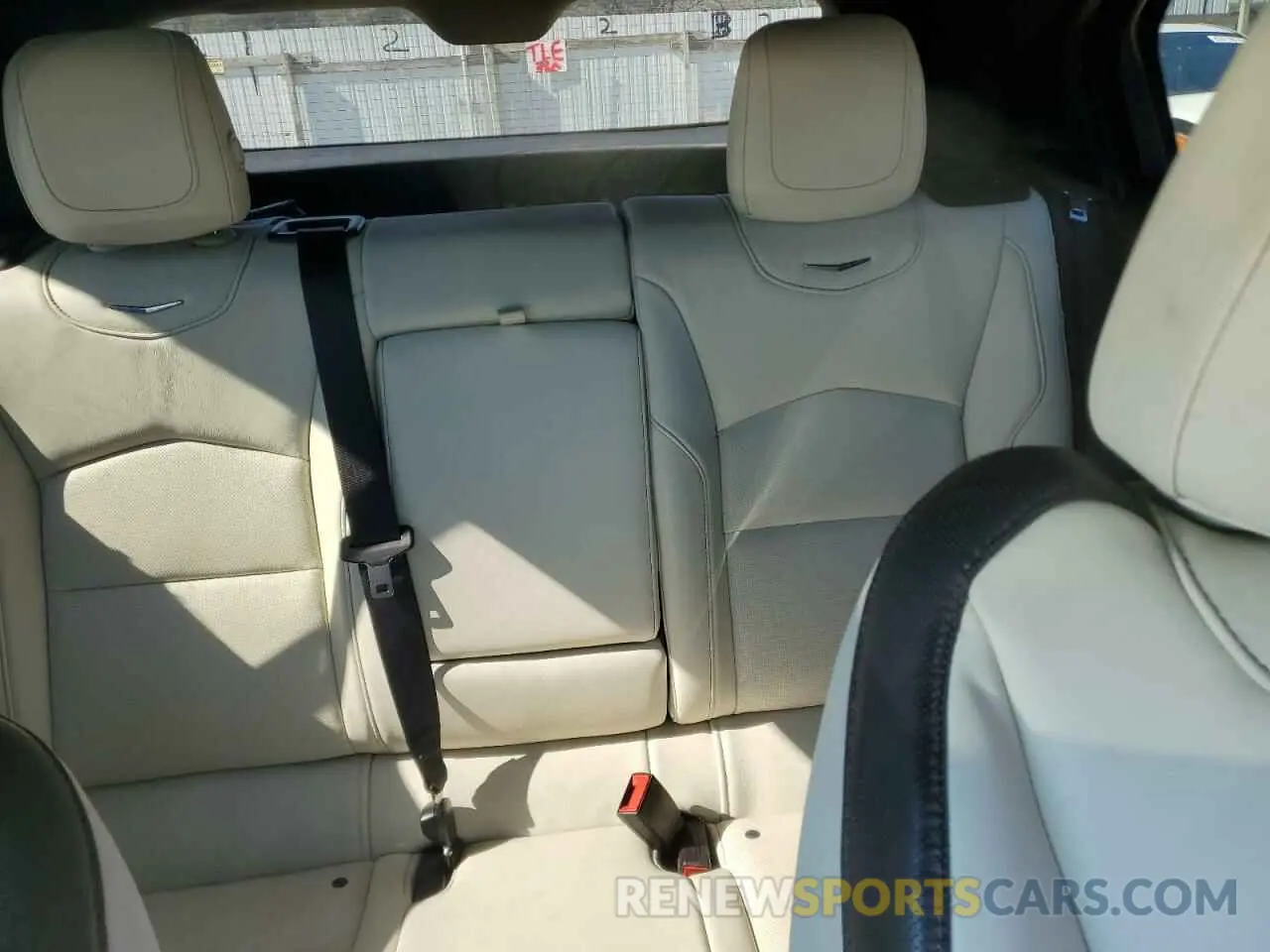10 Photograph of a damaged car 1GYFZER49LF142149 CADILLAC XT4 2020