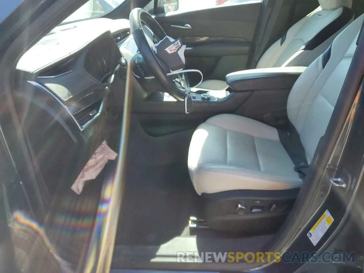7 Photograph of a damaged car 1GYFZER49LF142149 CADILLAC XT4 2020